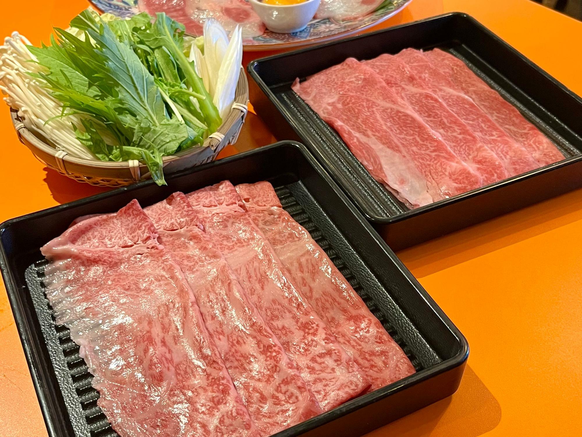 鍋具材のお肉と野菜