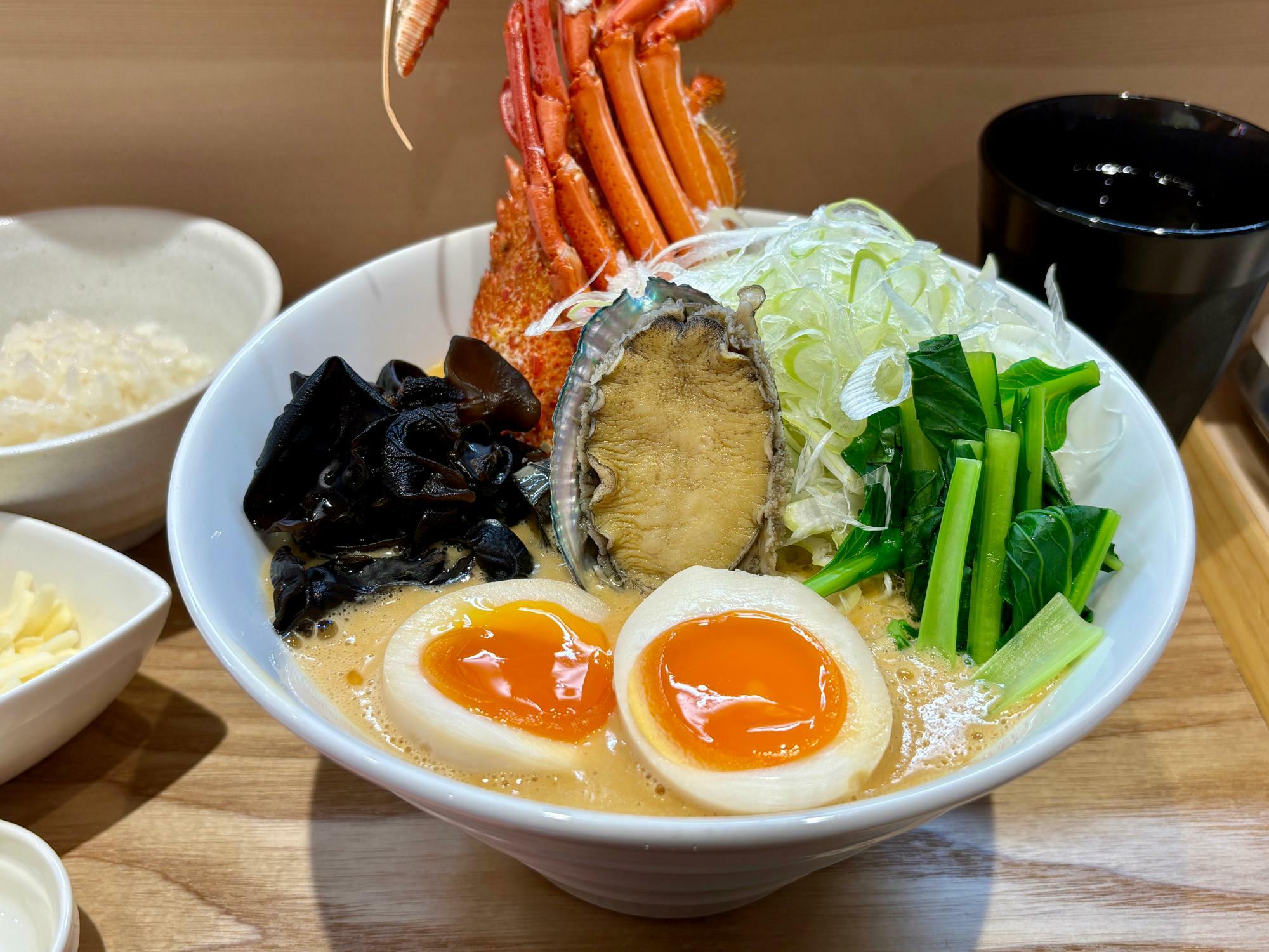 海老ラーメン 女神の極みセット 5,500円（税込）