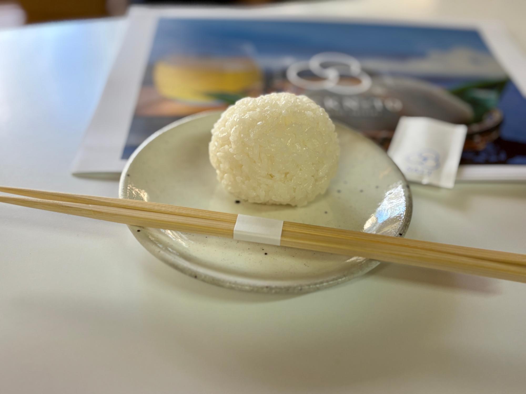 しおおにぎり 大阪・夢洲】究極の塩で魅了！未来ヘルスケアと伝統の味が交差