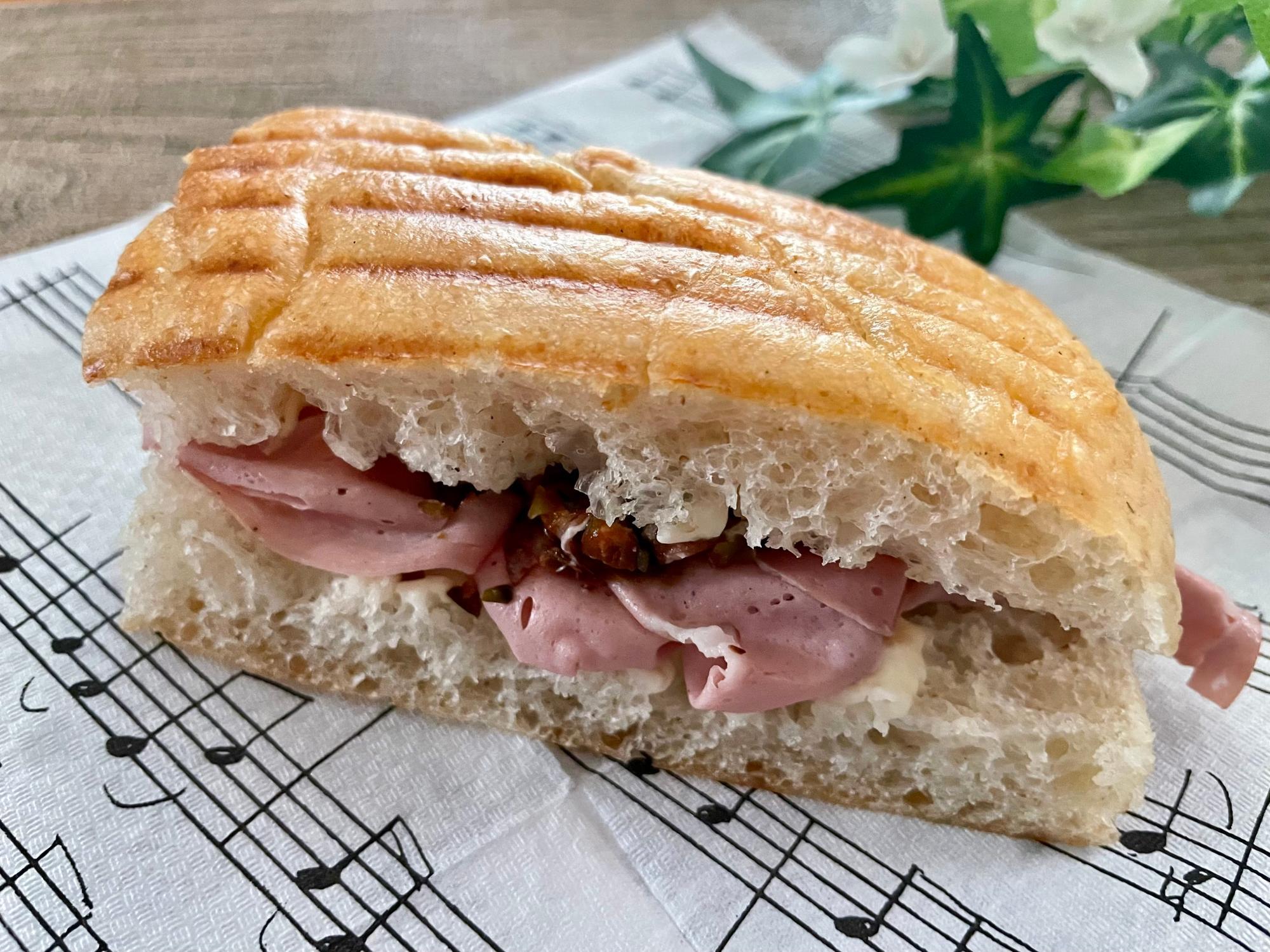 Panini Light「ピスタッチオ」450円