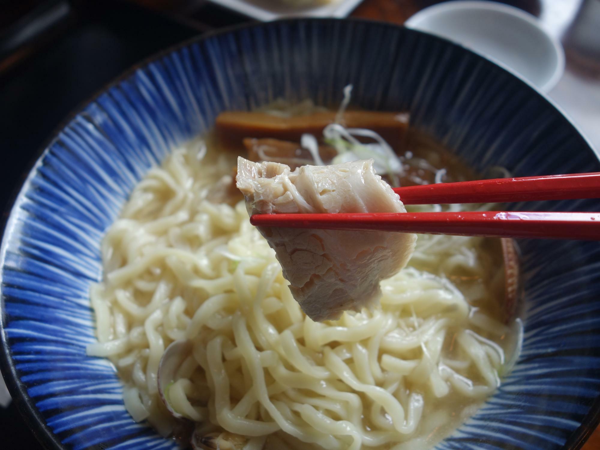 麺処 山 「出汁と貝と麺」チャーシュー