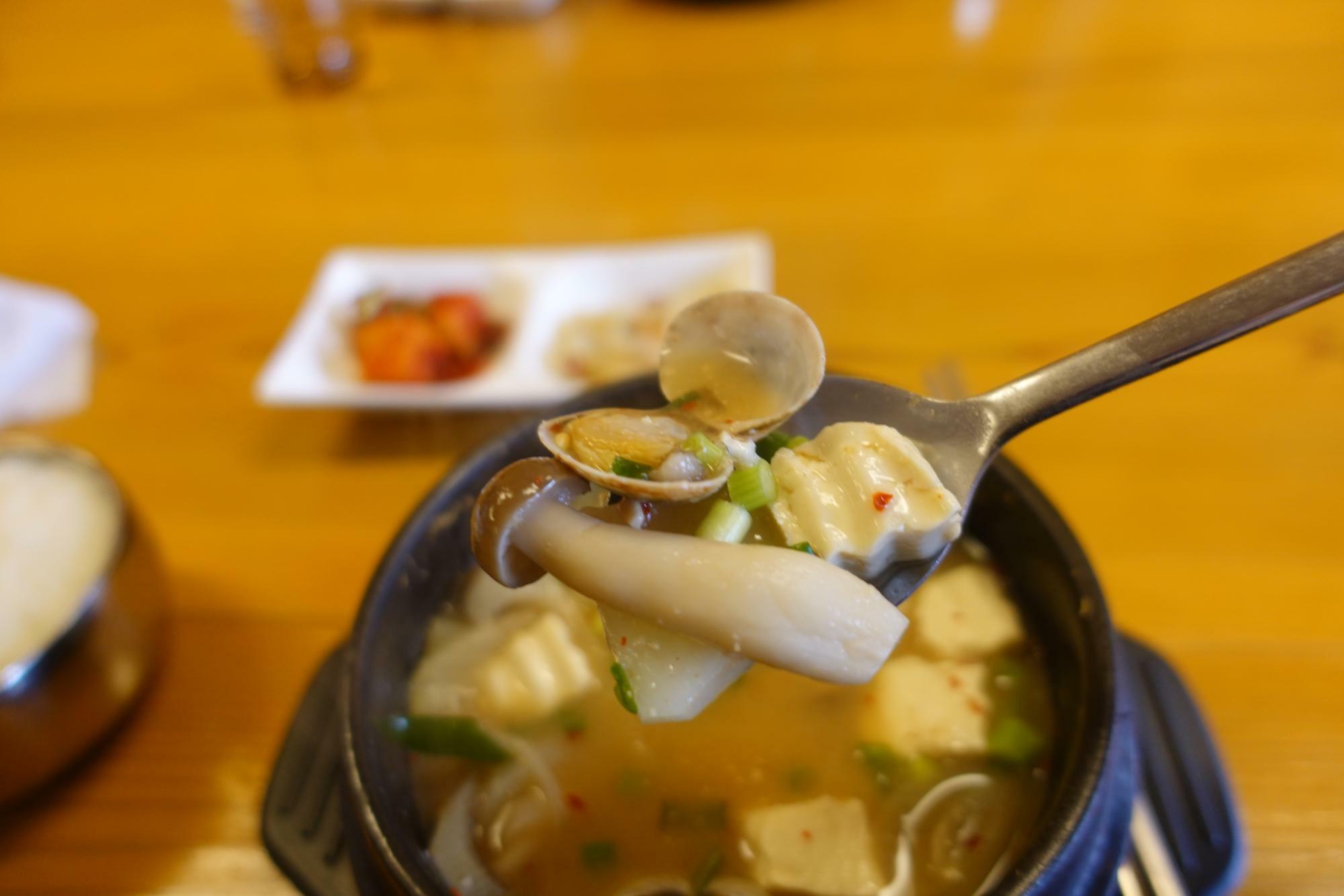 韓国料理 いぶし 味噌チゲ