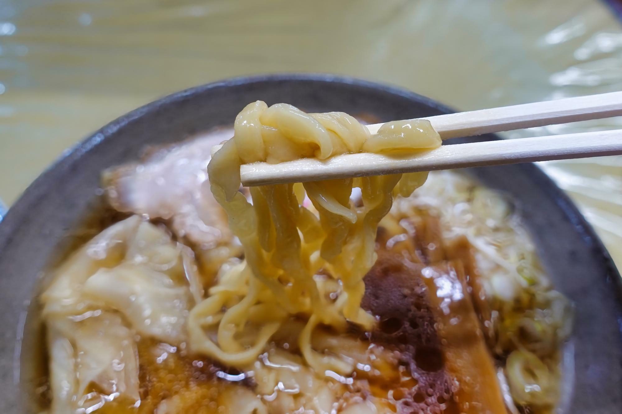 あたごや食堂 手打ち麺