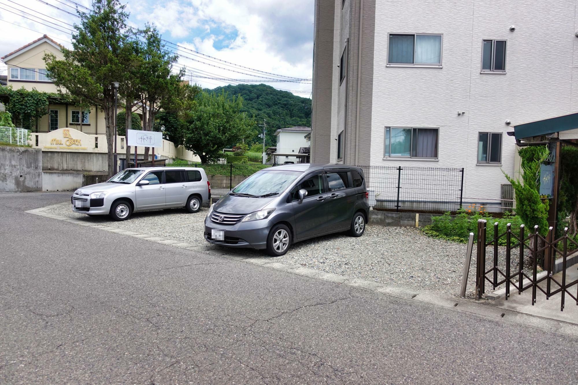 グリル けやき亭 店舗 駐車場