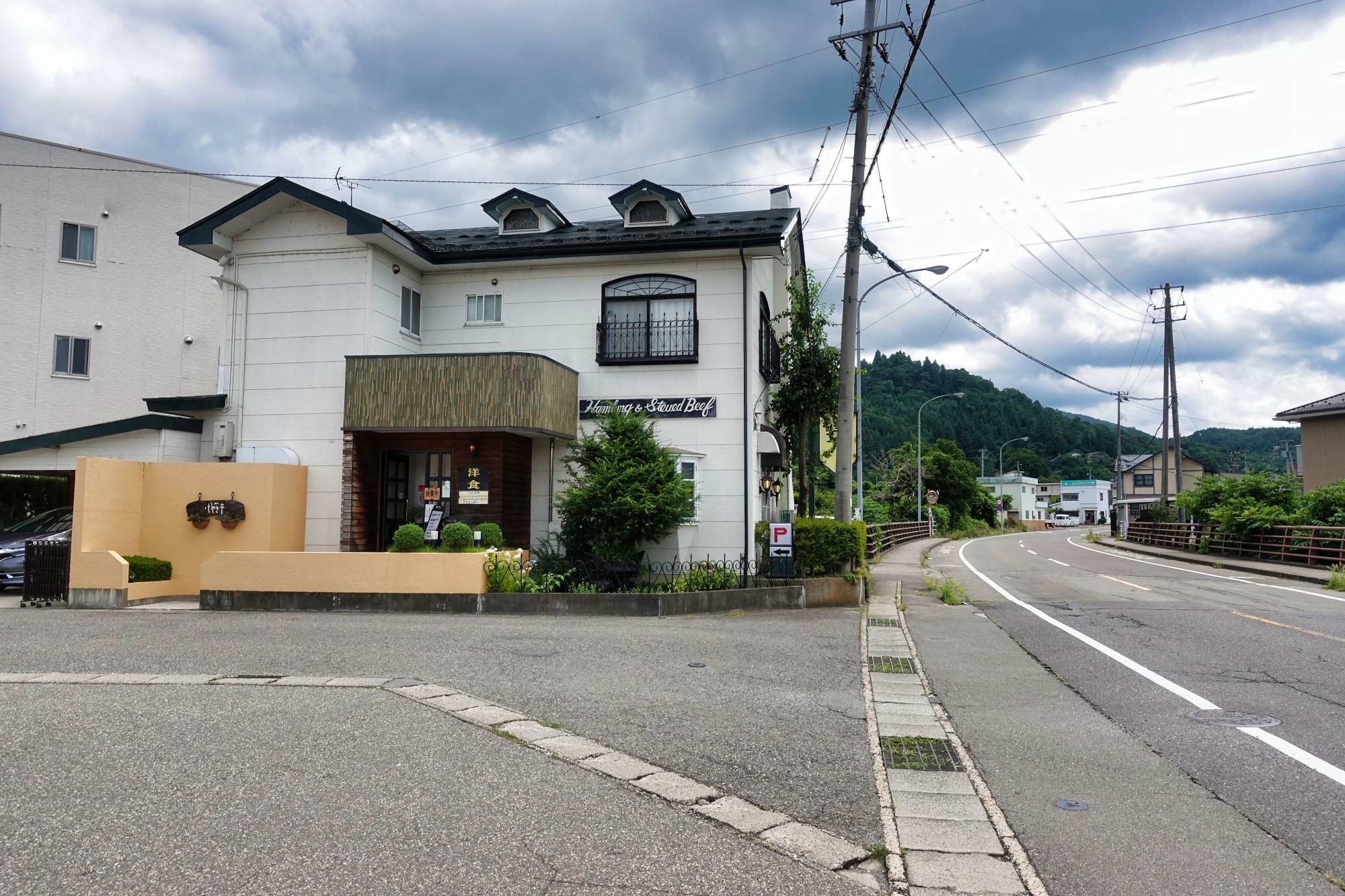 グリル けやき亭 店舗