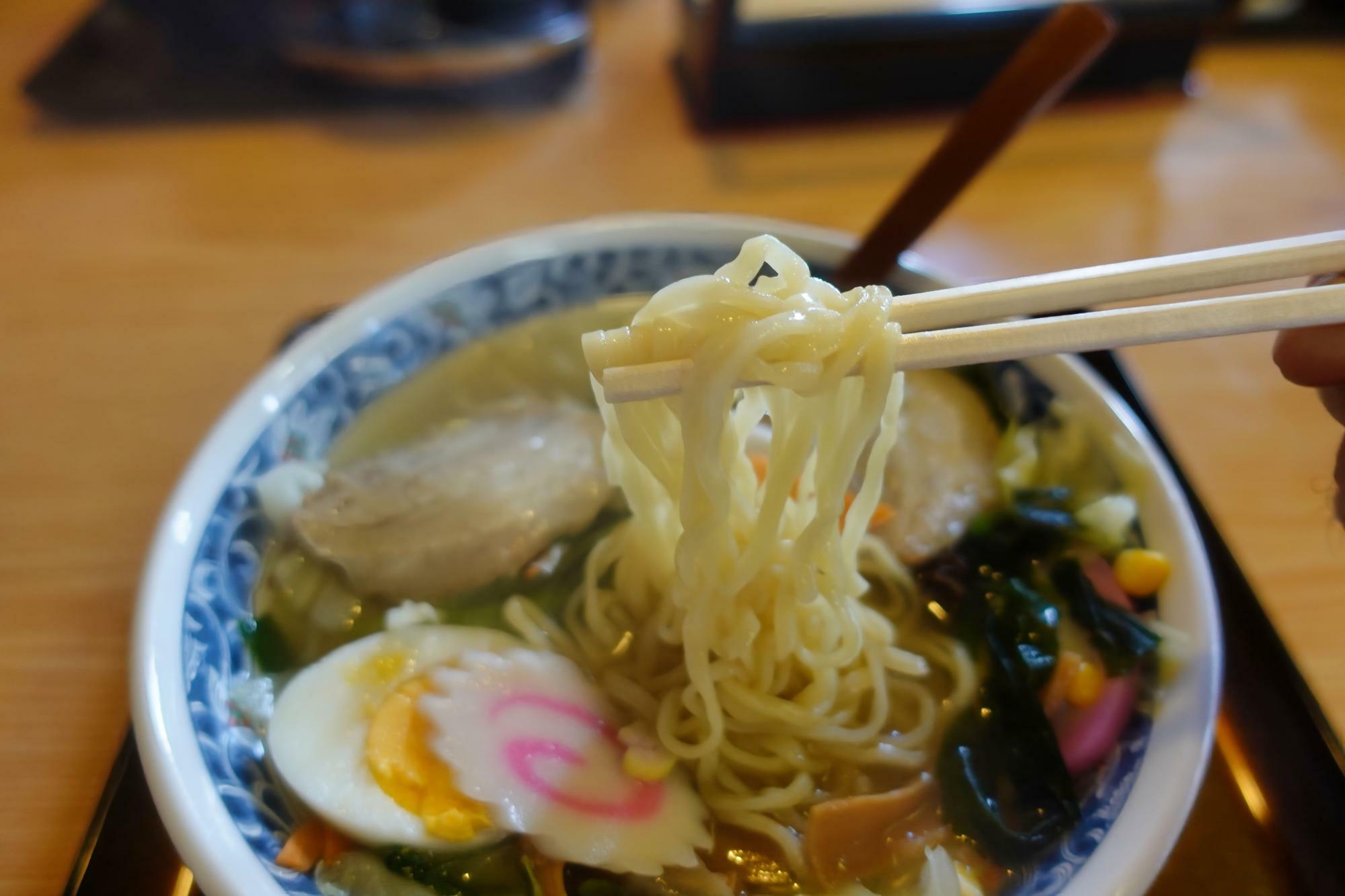 まるこし(丸越食堂)  五目メン 麺リフトアップ