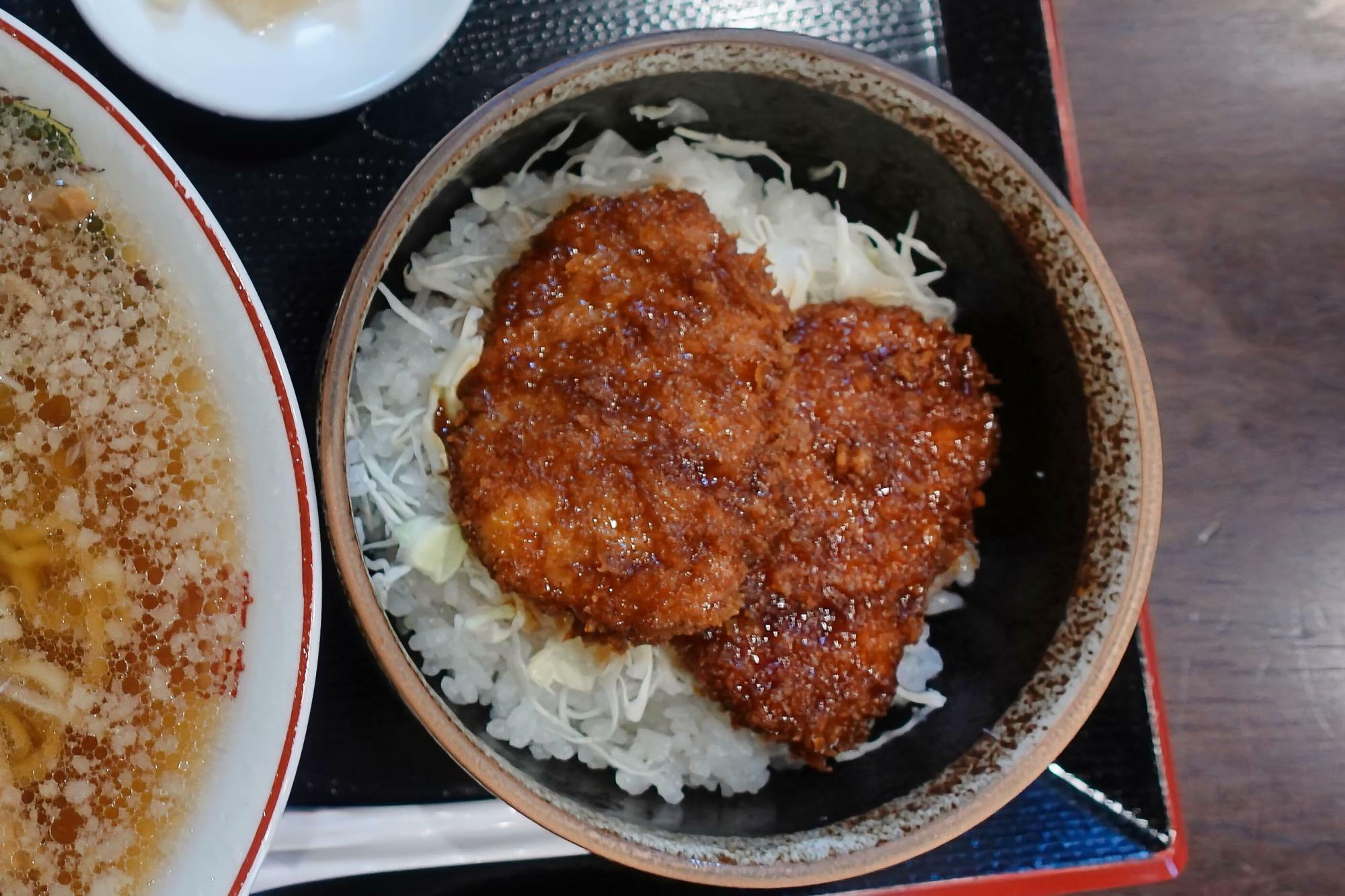 らぁ麺 まえ田 （ラーメン まえだ）ミニソースカツ丼