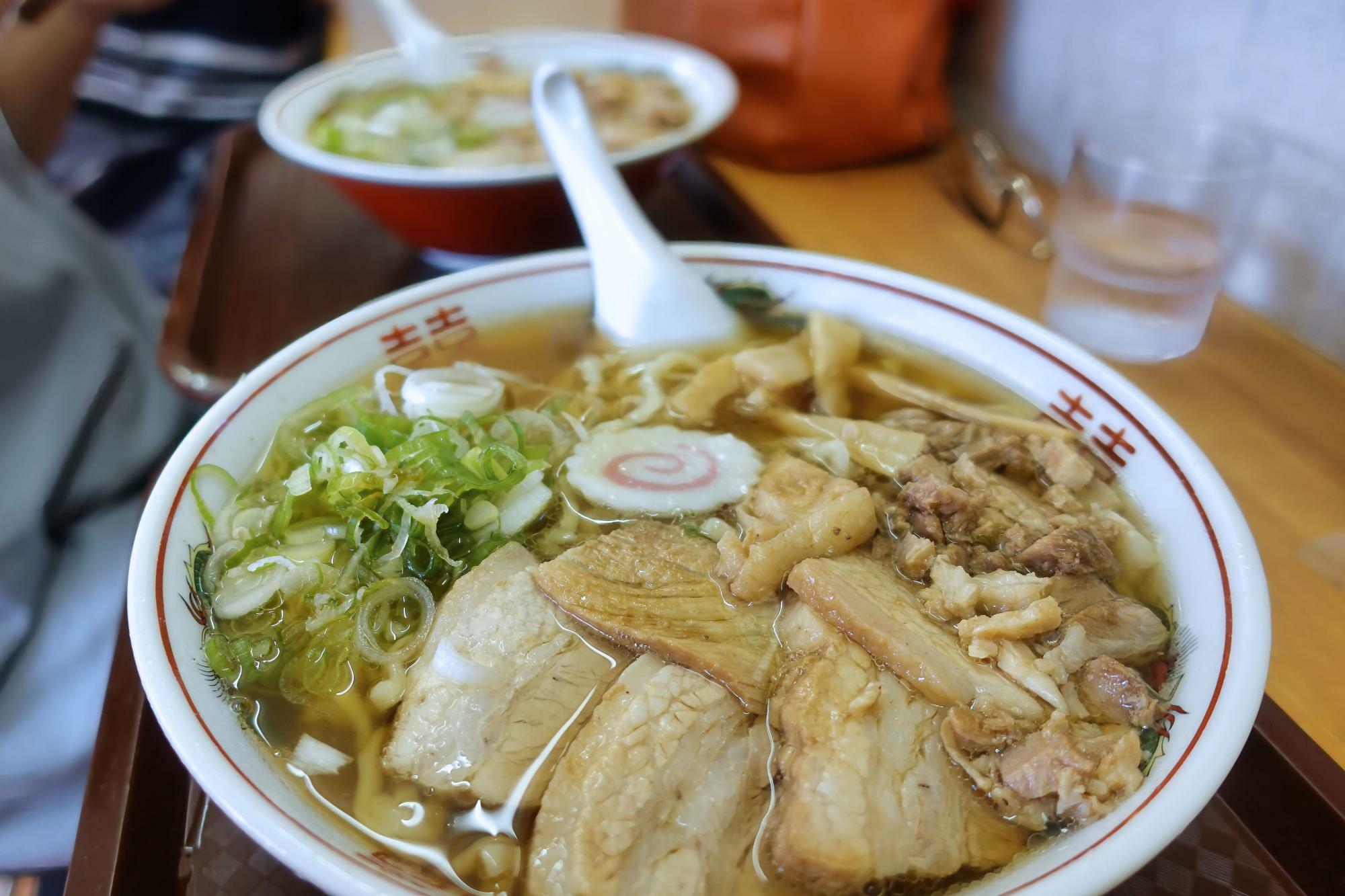 天高盛(てんこもり)  大盛りラーメン