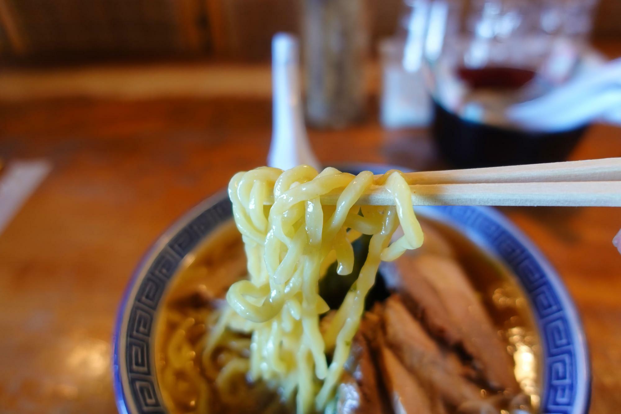 つぼの華(つぼのはな) 特製中華そば 自家製麺 リフトアップ