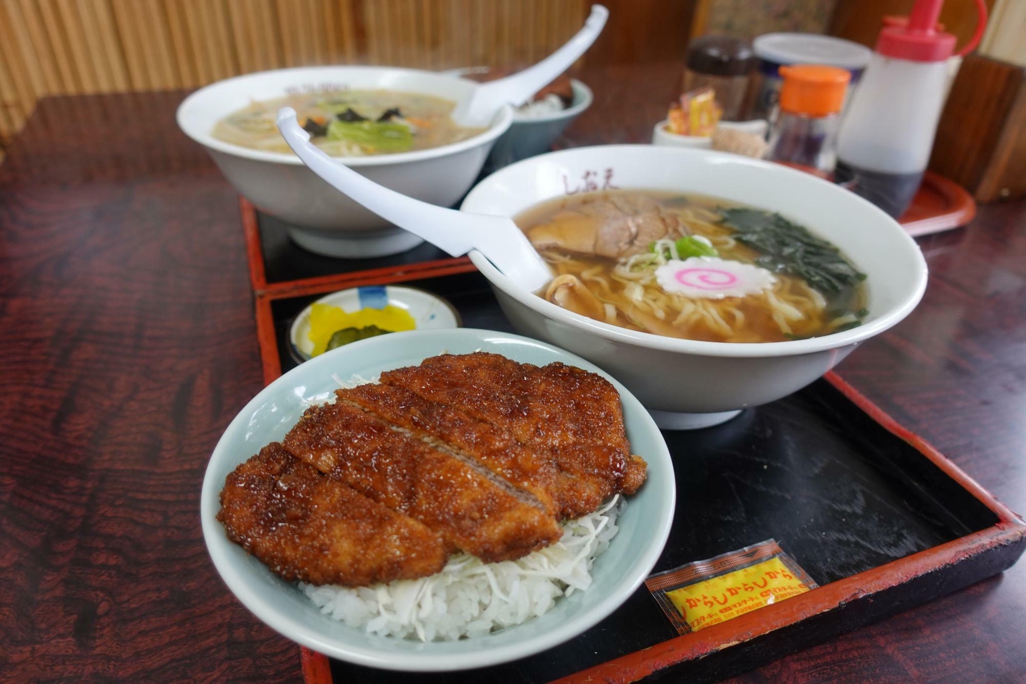 味の里 しおえ ラーメンセット(ラーメンとミニヒレソースカツ丼)