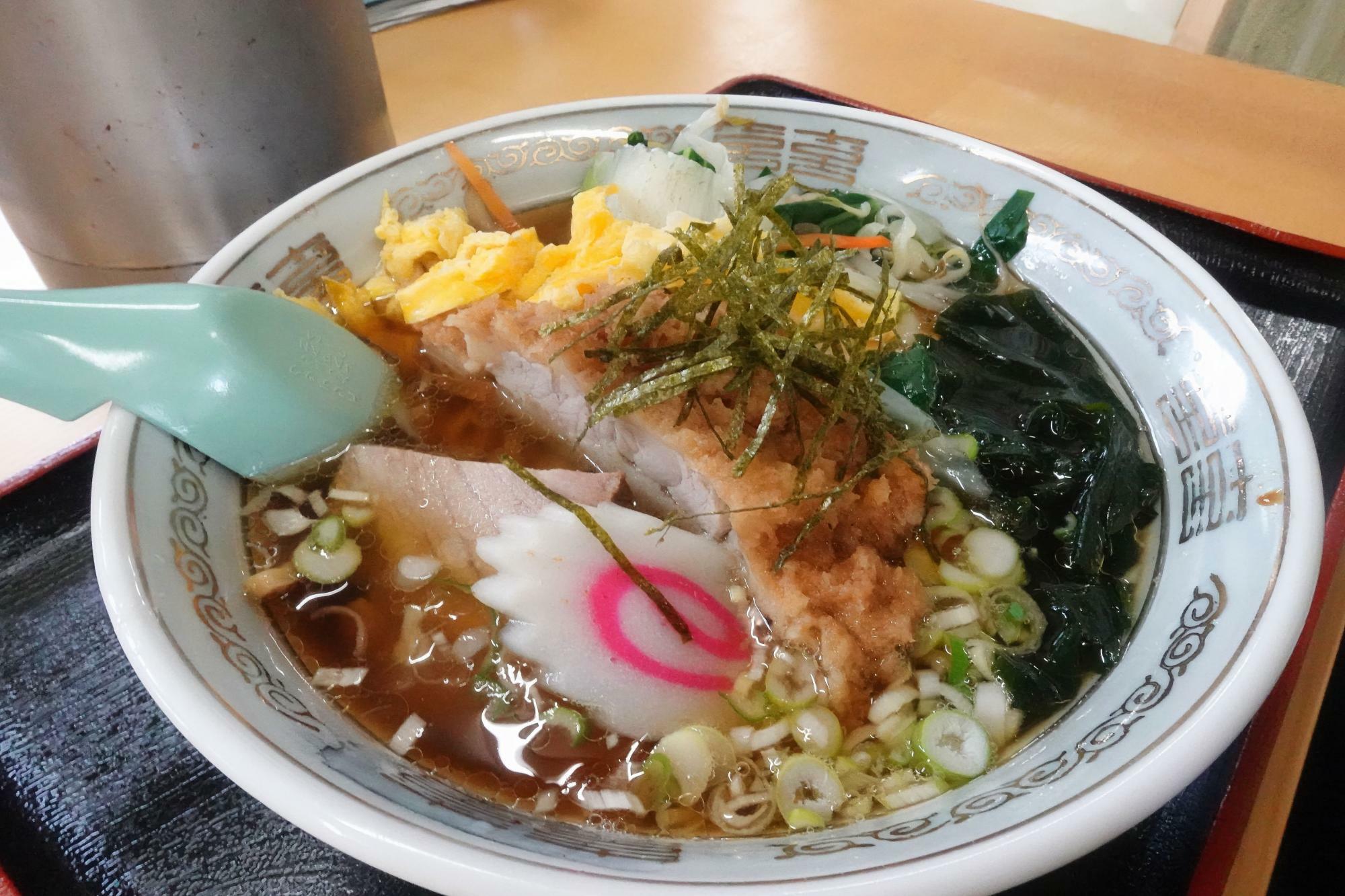 アタミ食堂 塩川町 五目ラーメン