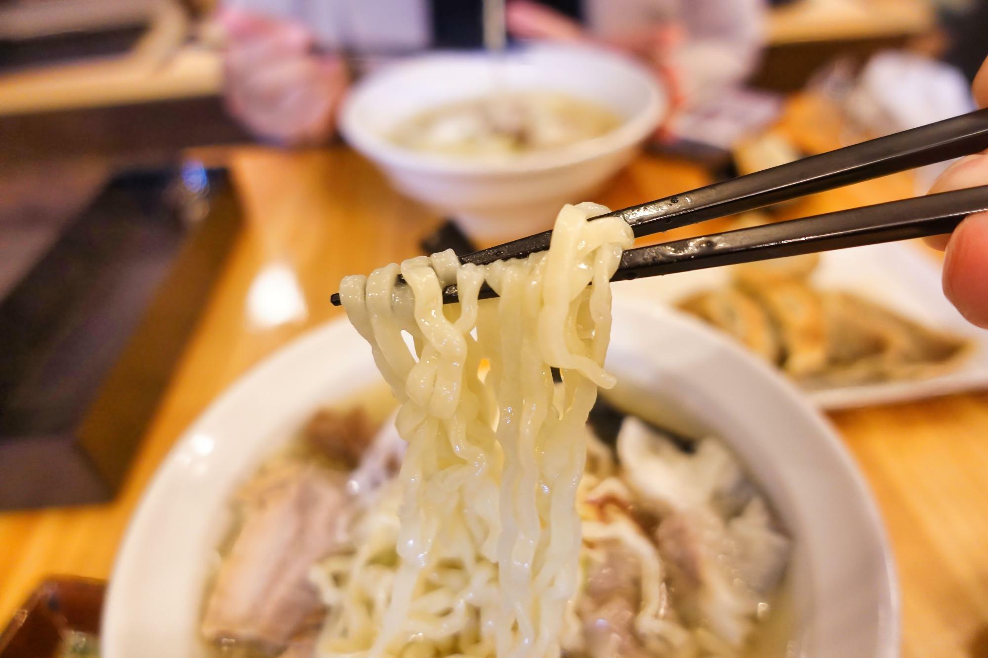 麺処 山(やま) 「俺たちの楽園」麺