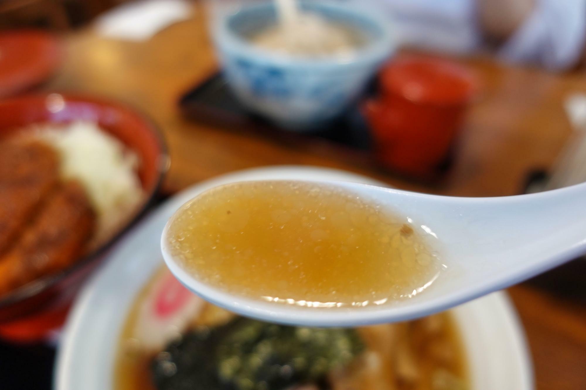 道の駅 ばんだい お食事処 会津嶺(あいづね) セットのラーメンスープ