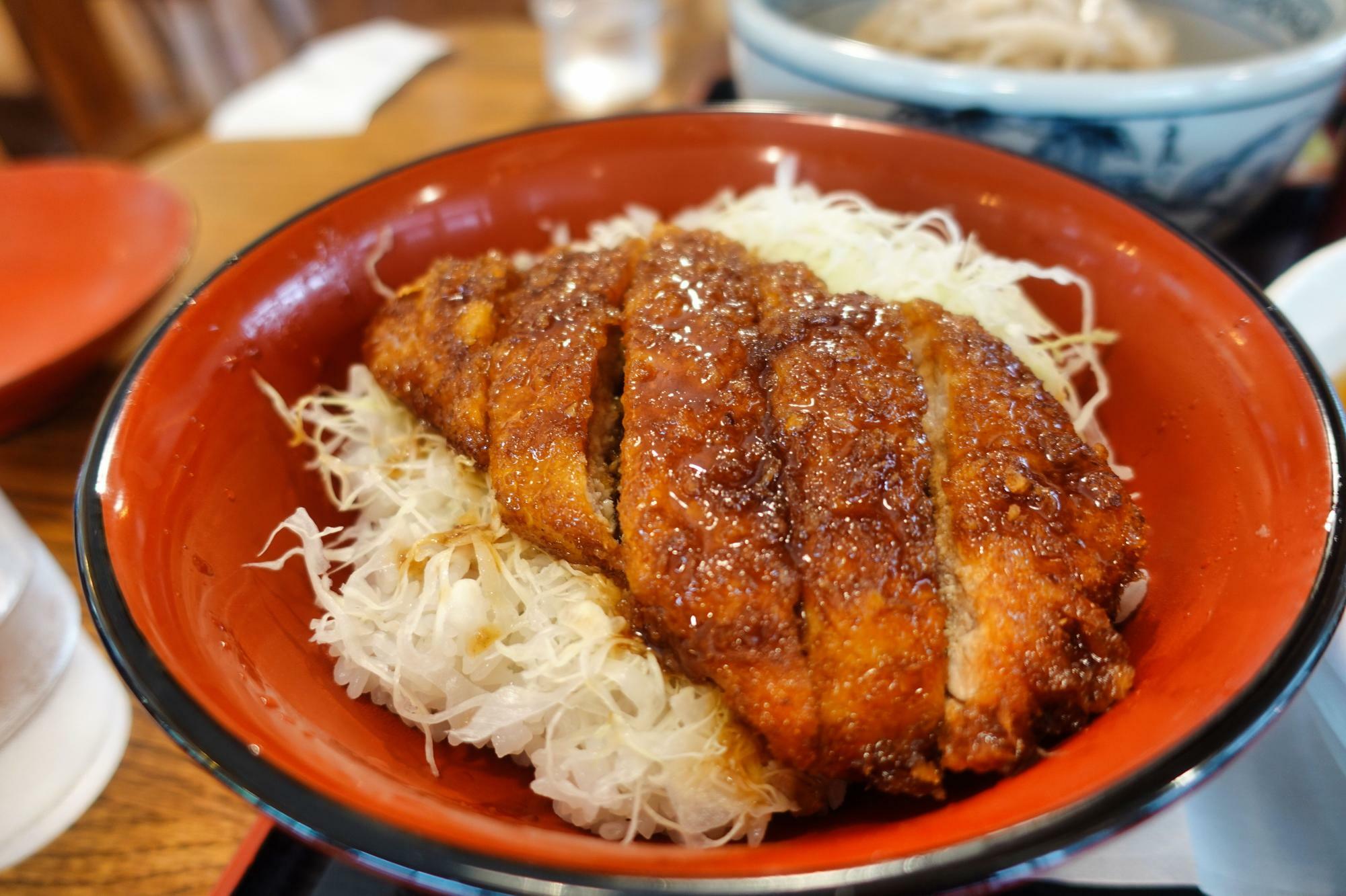 道の駅 ばんだい お食事処 会津嶺(あいづね) セットの半ソースカツ丼