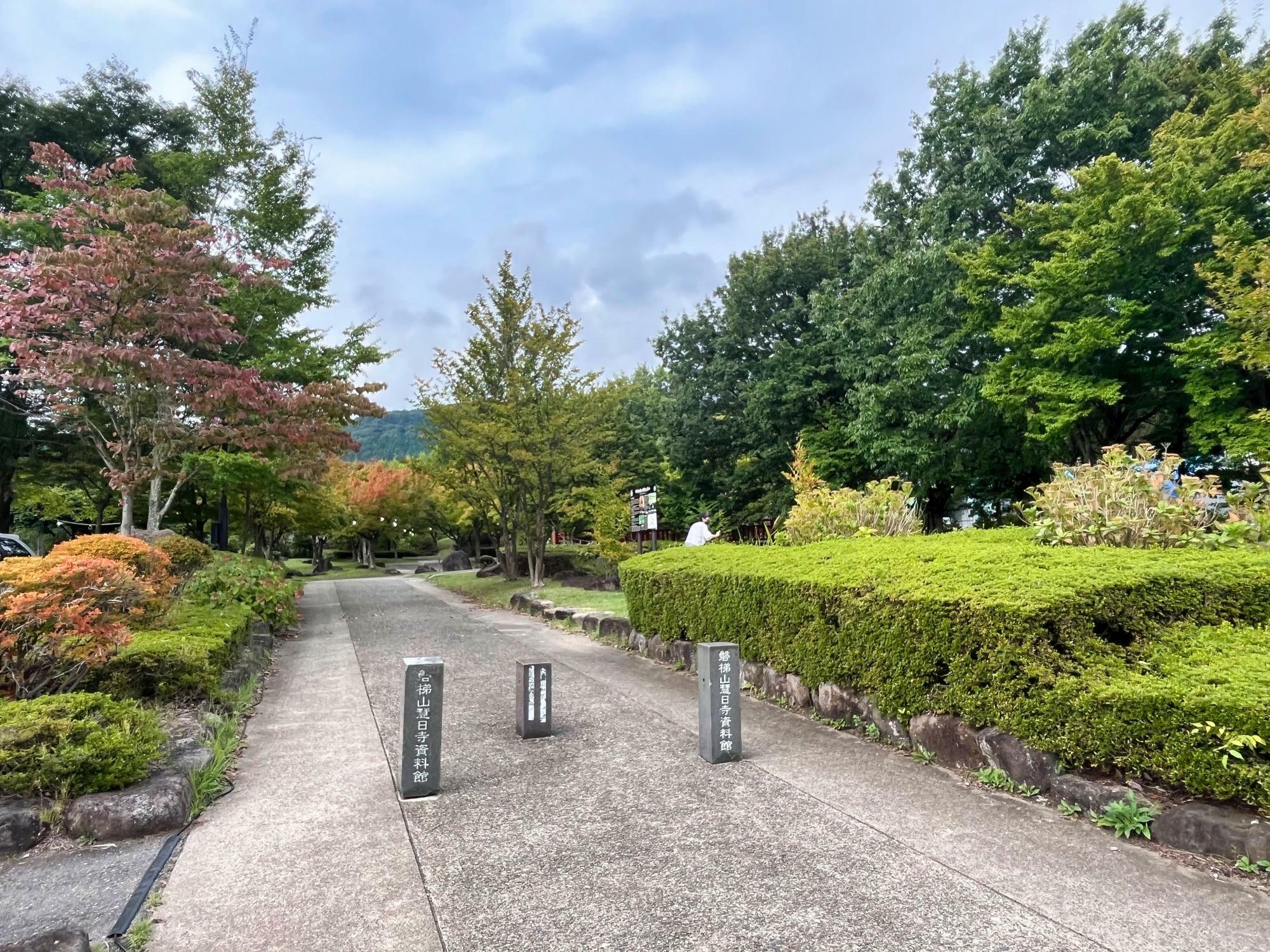 慧日寺資料館 庭園