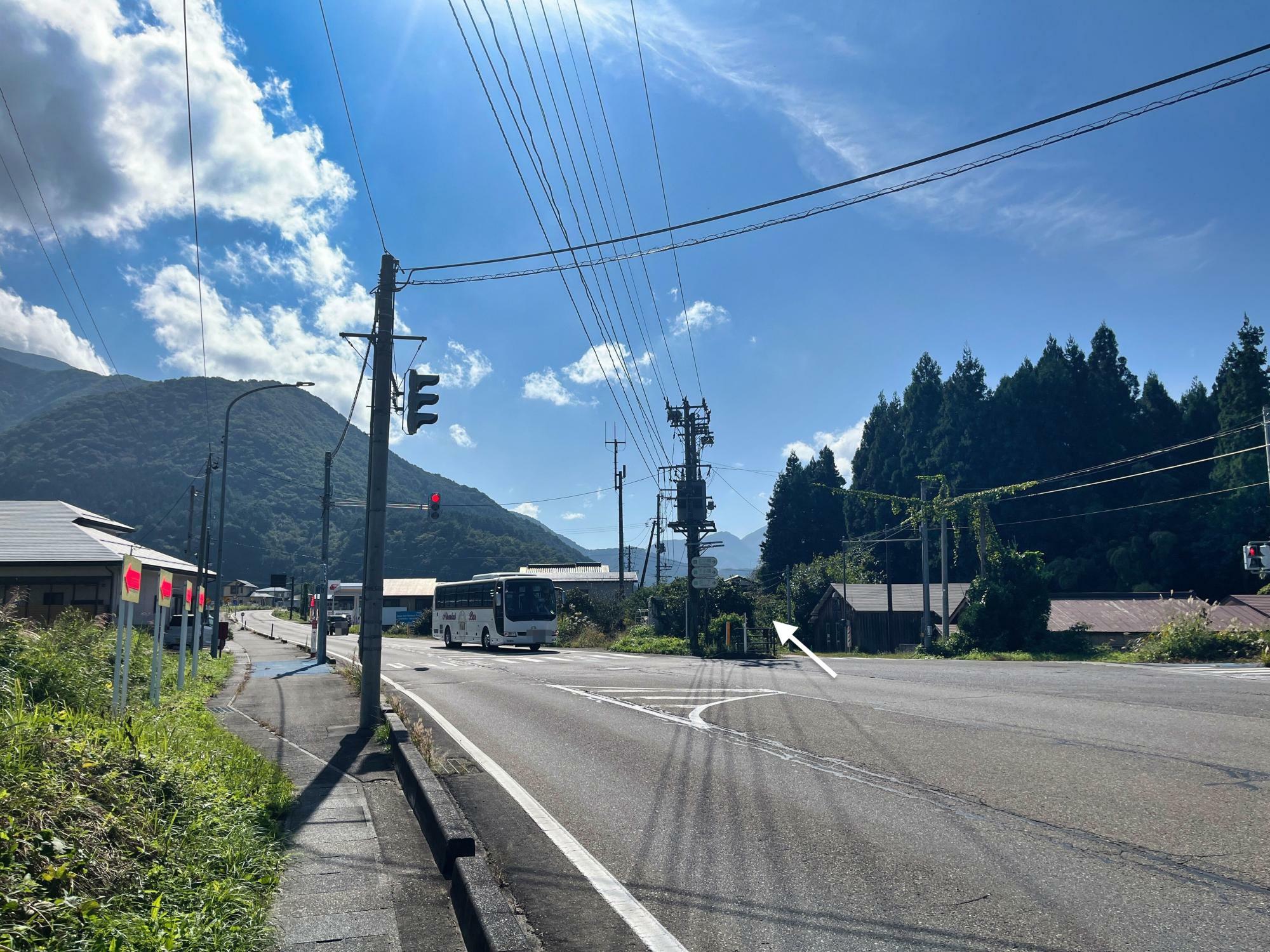 国道118号から大戸町闇川へ