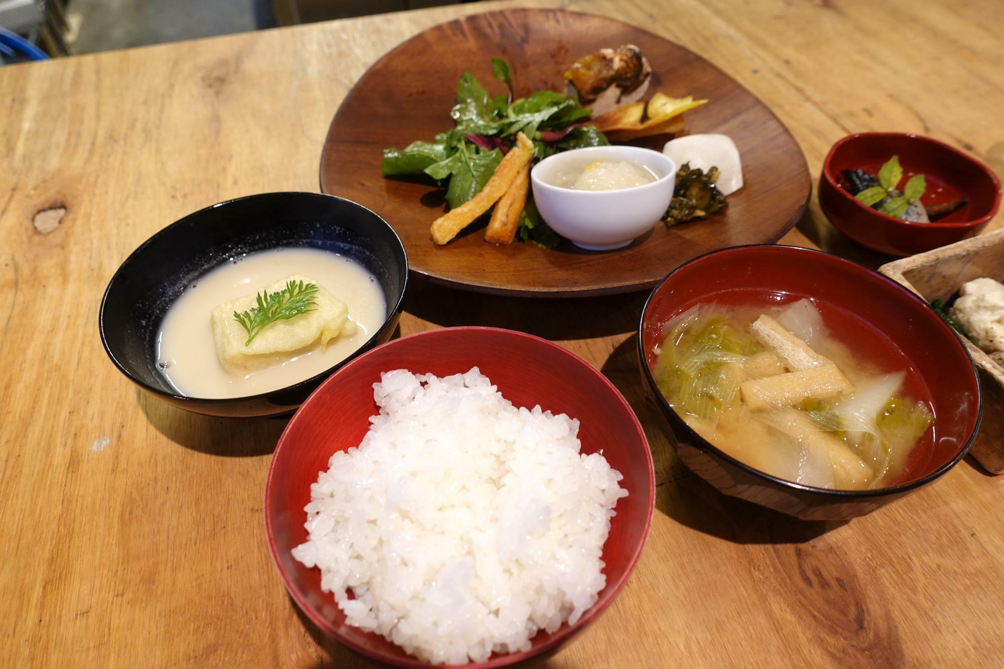 ヒューマンハブ天寧寺倉庫 2日間だけのふじや食堂