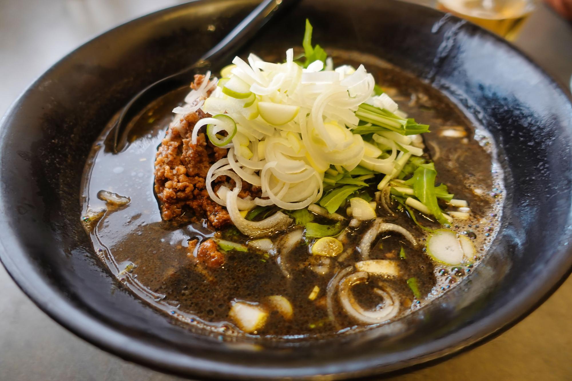 坦々麺とお肉の会社 みなかわ 黒胡麻担々麺