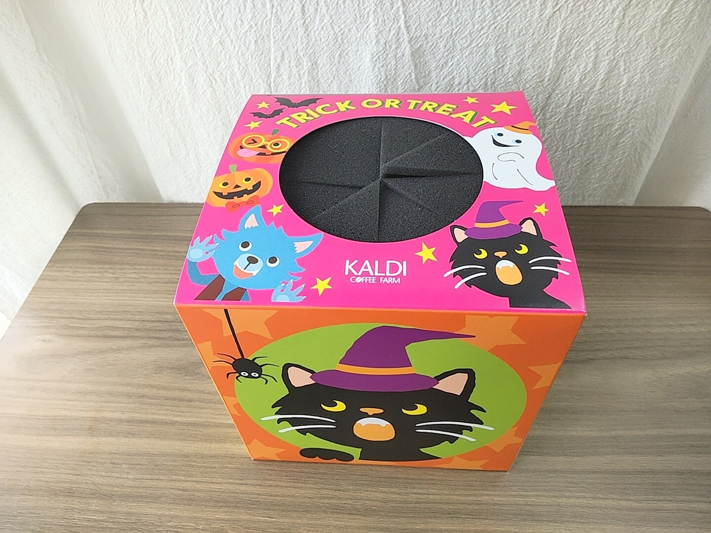 オンラインストアでは既に完売!【カルディ】のハロウィン商品「なにが