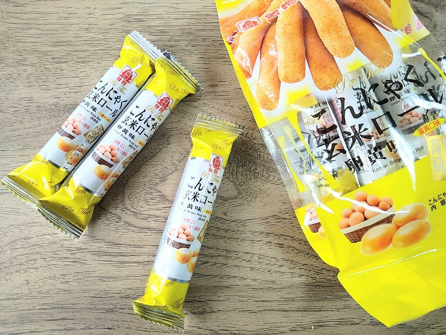 カルディ】食べたことのない不思議食感にハマる！数量限定・季節限定の台湾菓子「こんにゃく玄米ロール」（あかし） - エキスパート - Yahoo!ニュース