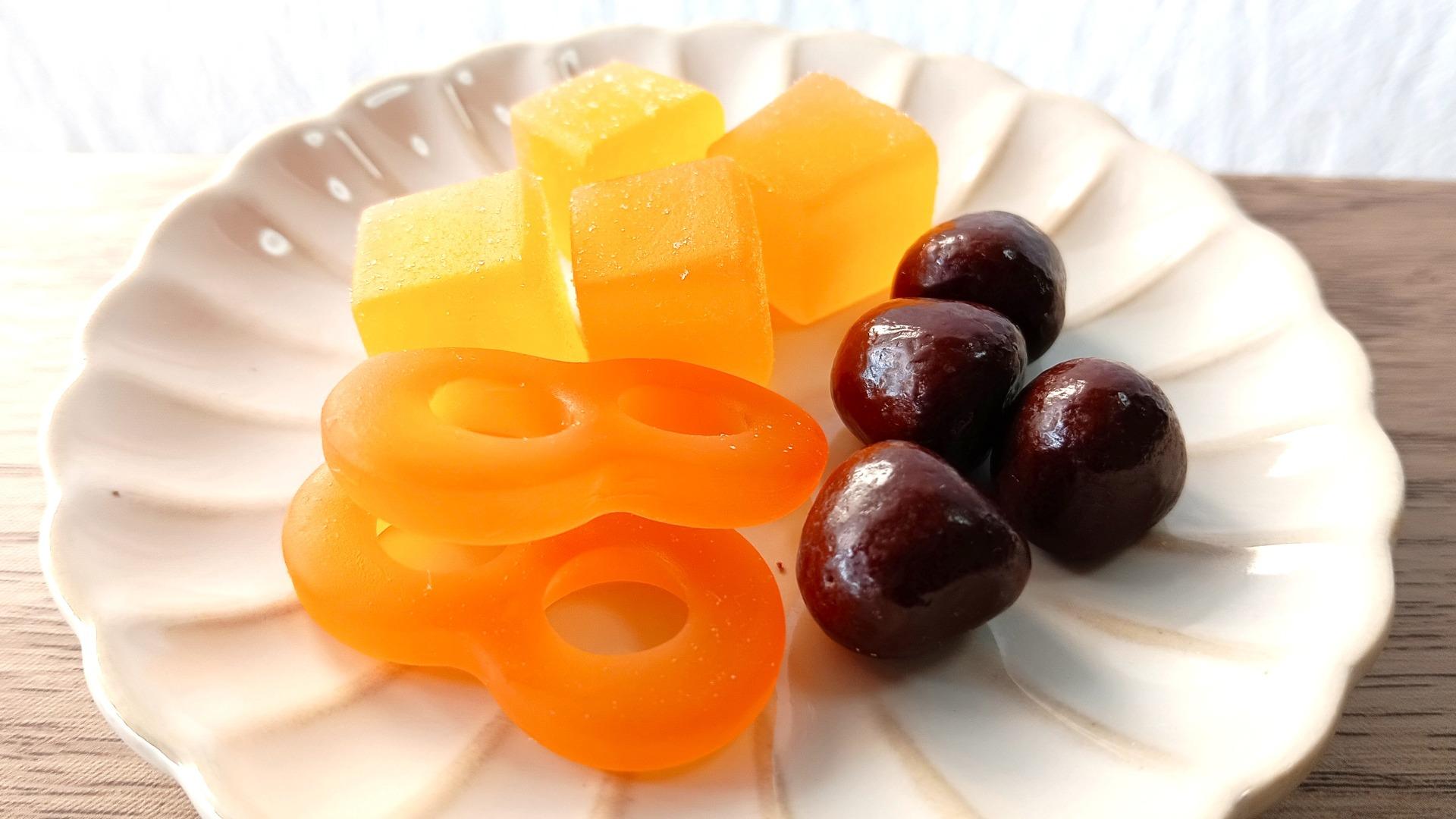 オレンジ味好き集合！コンビニで買える“食感いろいろ”グミ3選｜忍者