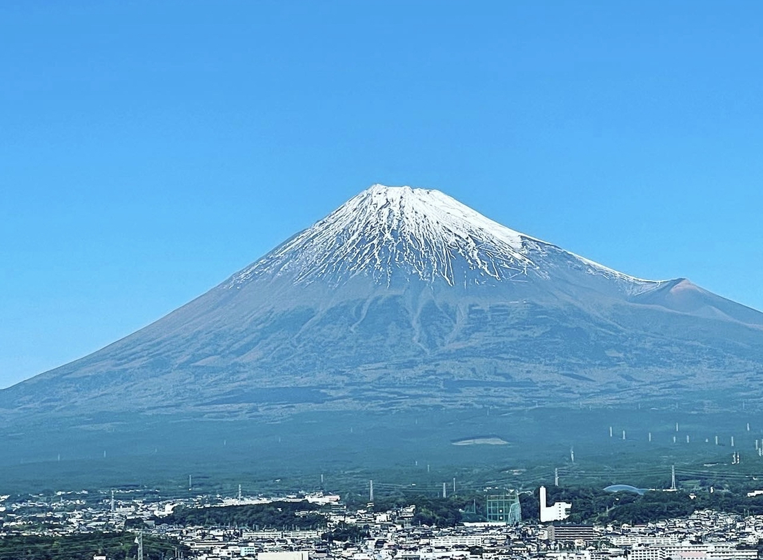 富士市内から見た富士山