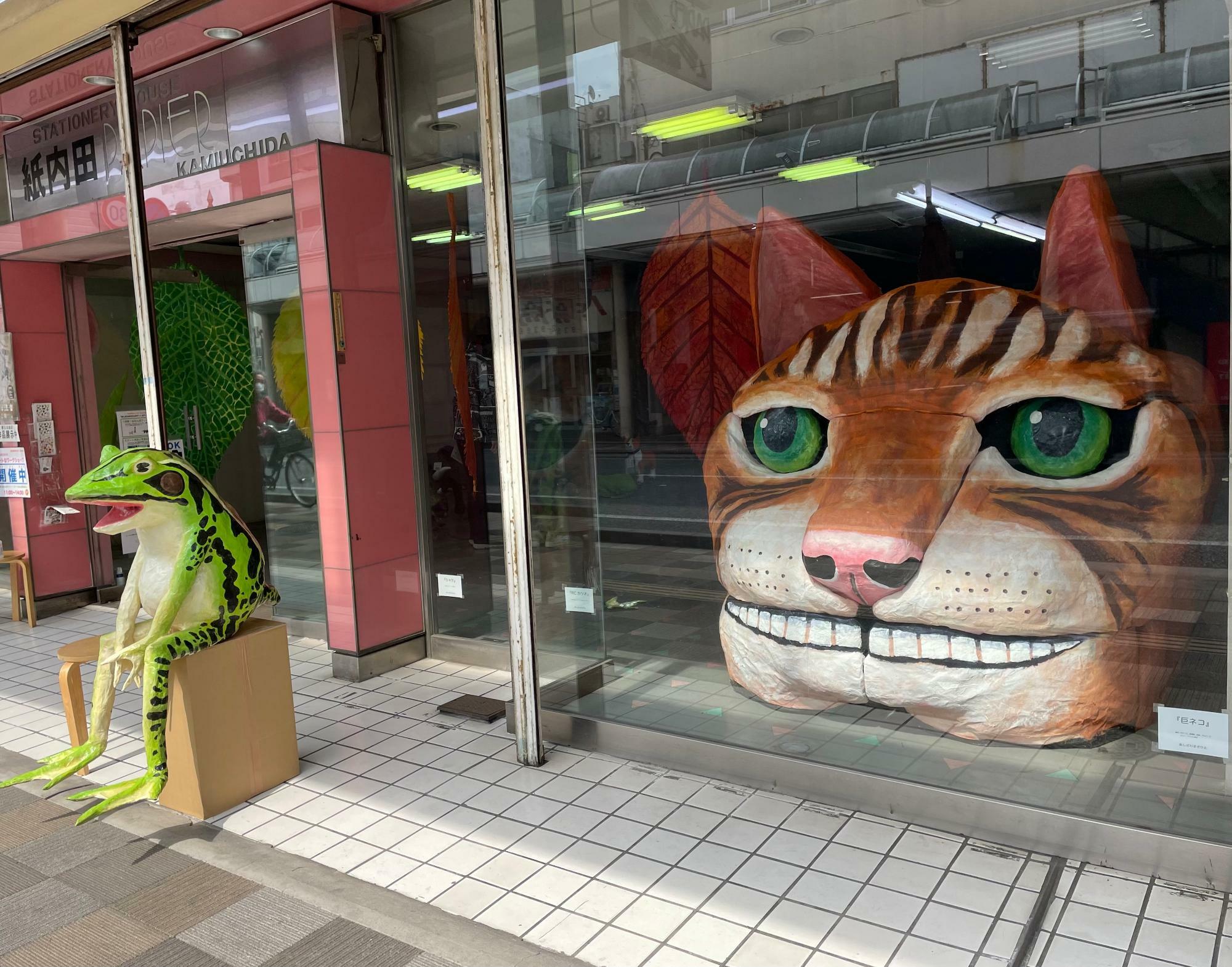 巨猫　吉原商店街で開催されたアートイベントの様子