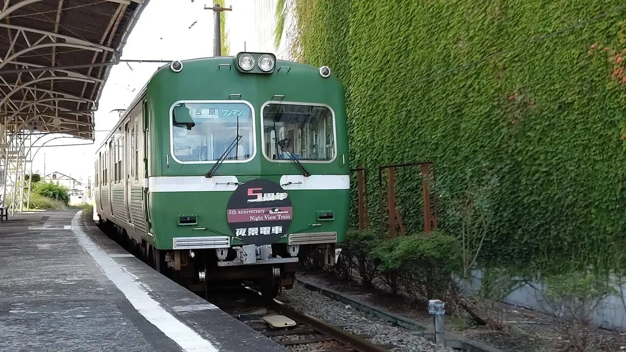 夜景電車での運行は10月22日で終了。