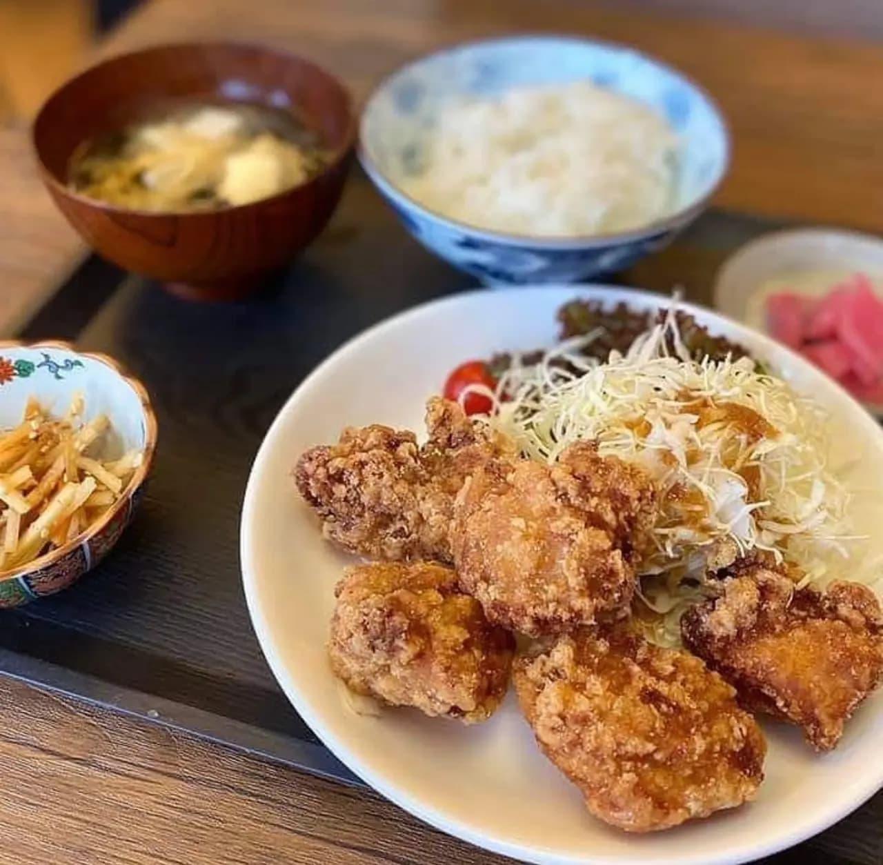 鳥のから揚げ定食