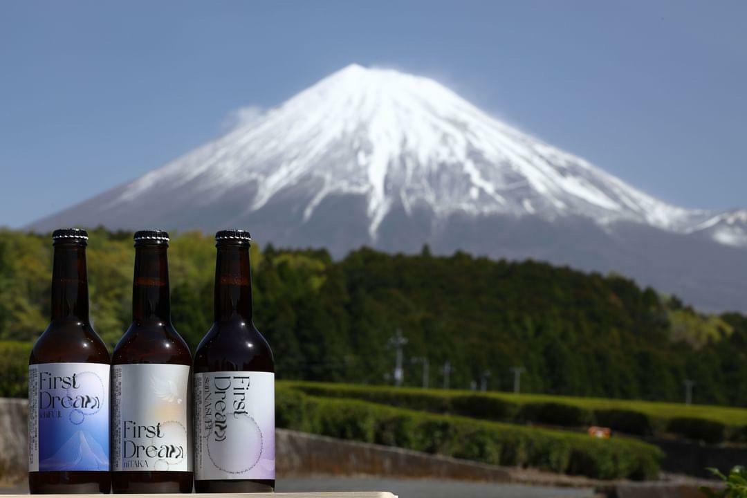富士山見ながらビールはうまい！