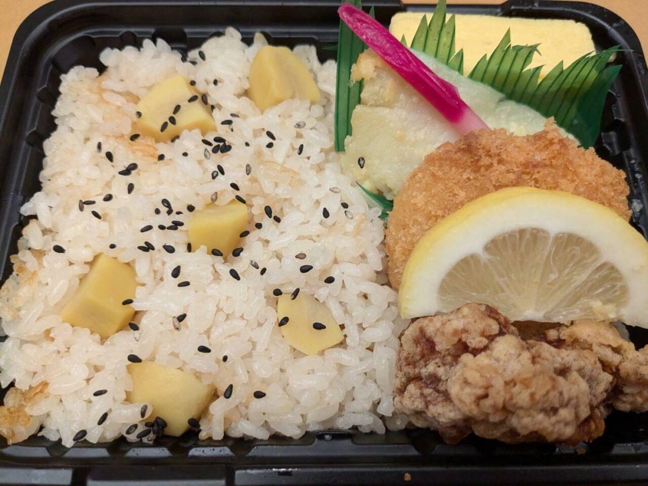 かにデラックス弁当