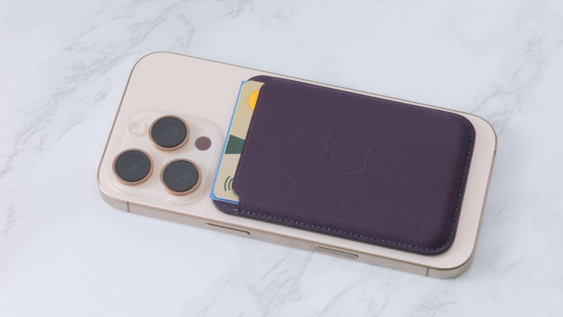 落としても通知がくる財布!iPhone用カードケース「ファイン 落としても通知がくる財布!iPhone用カードケース「ファイン