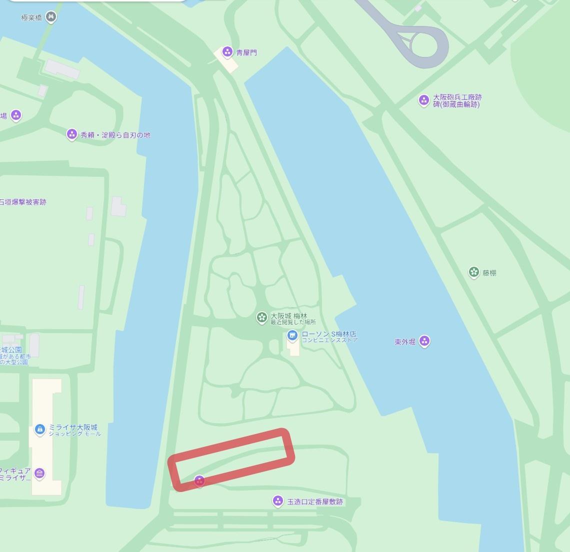地図の赤枠で囲ったあたりから梅林を見下ろすことができます。