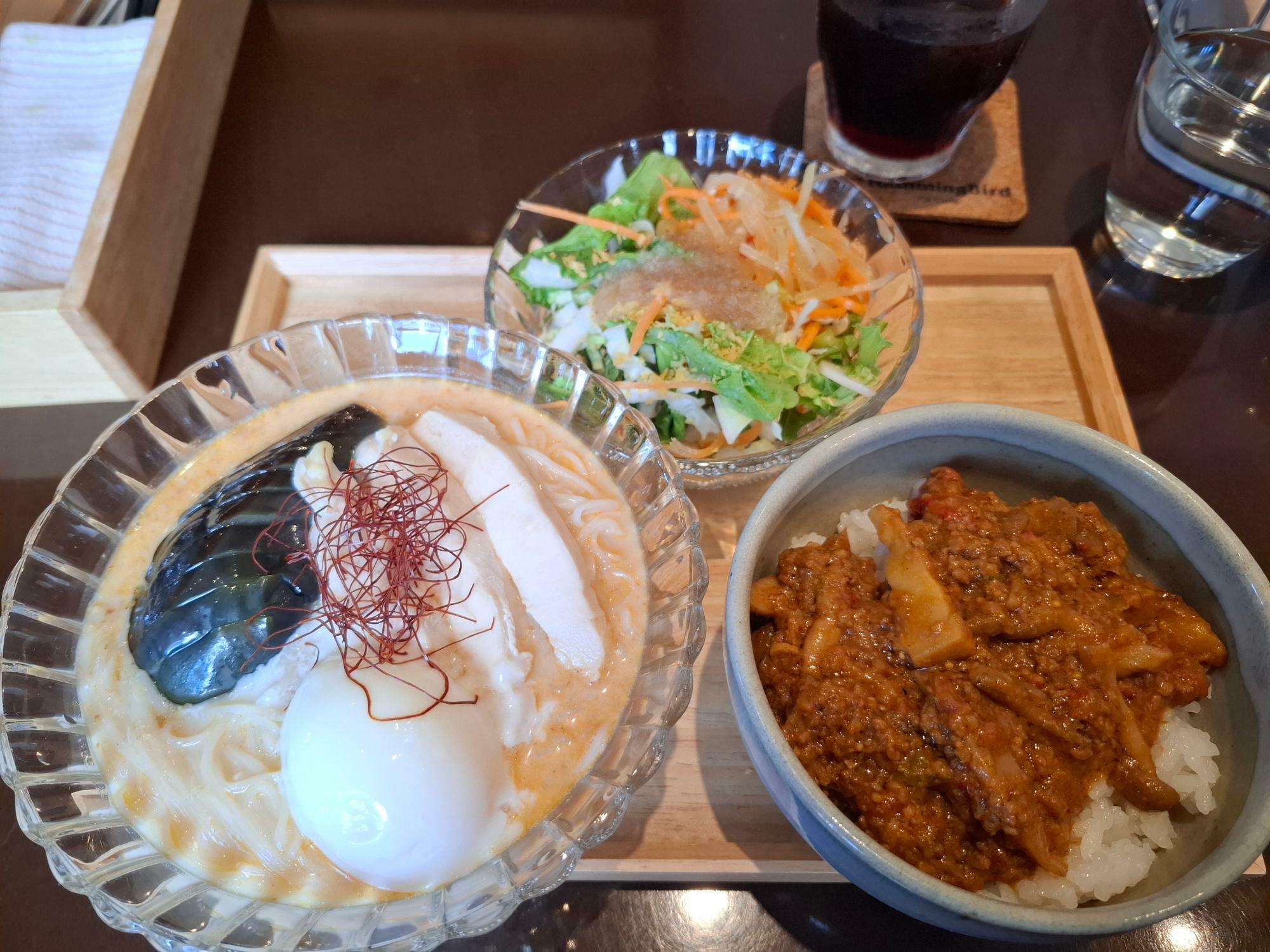 豆乳そうめんとグリーンカレー