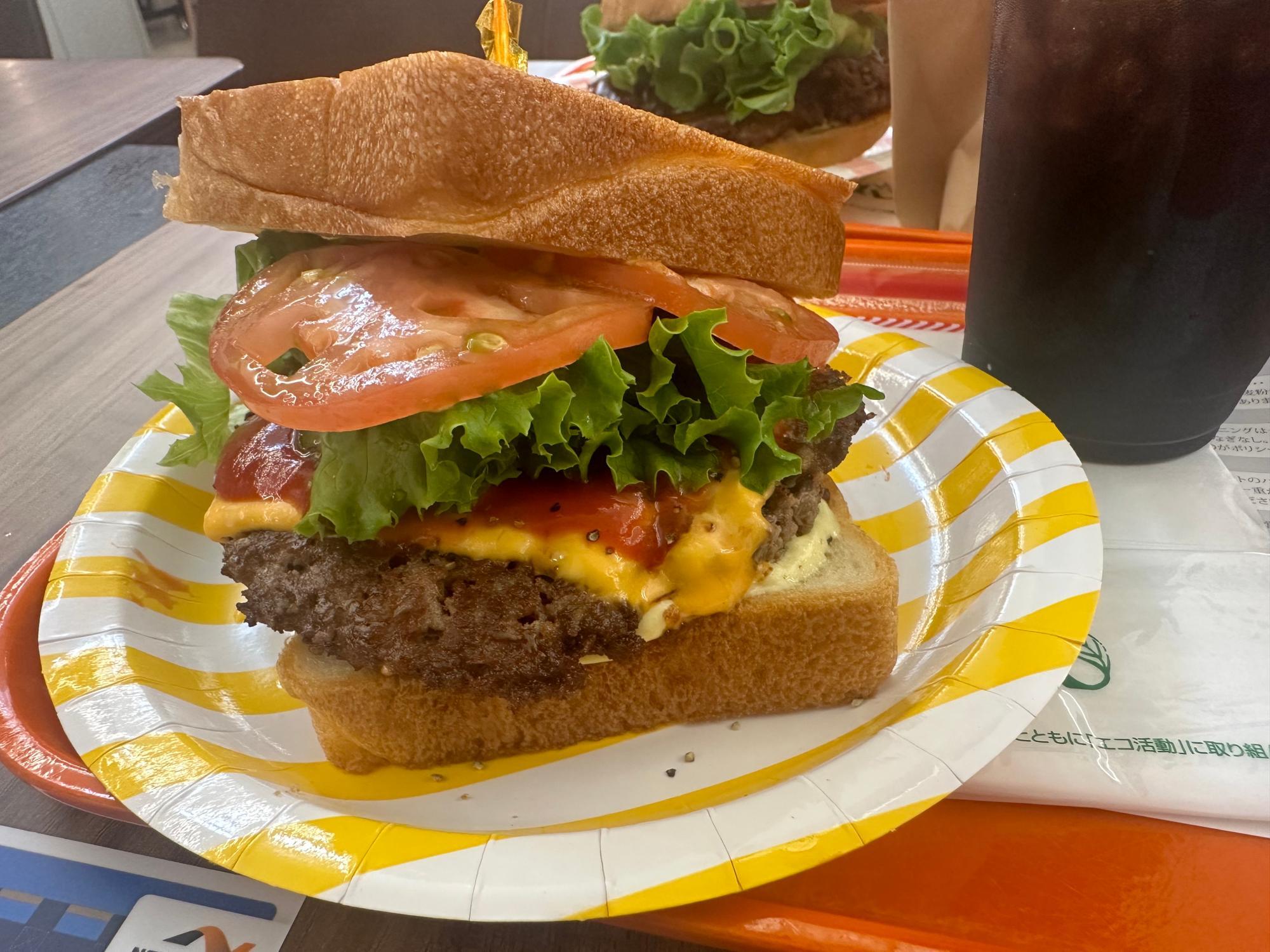 海老名市】肉汁溢れる! グルメバーガー専門店「JB's TOKYO」の 海老名市】肉汁溢れる! グルメバーガー専門店「JB's TOKYO」の
