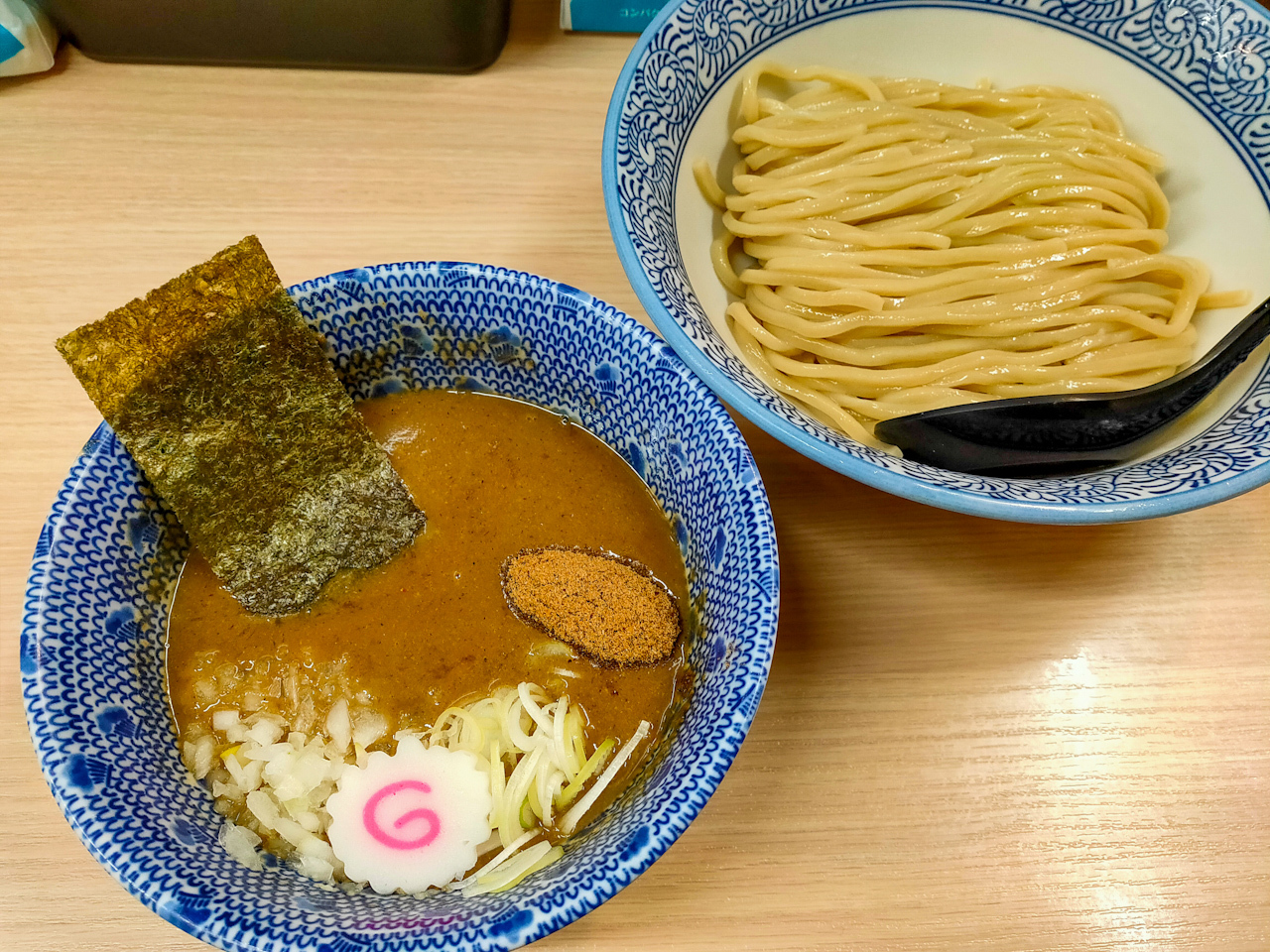 おまちかねの「つけ麺（並）」が到着。