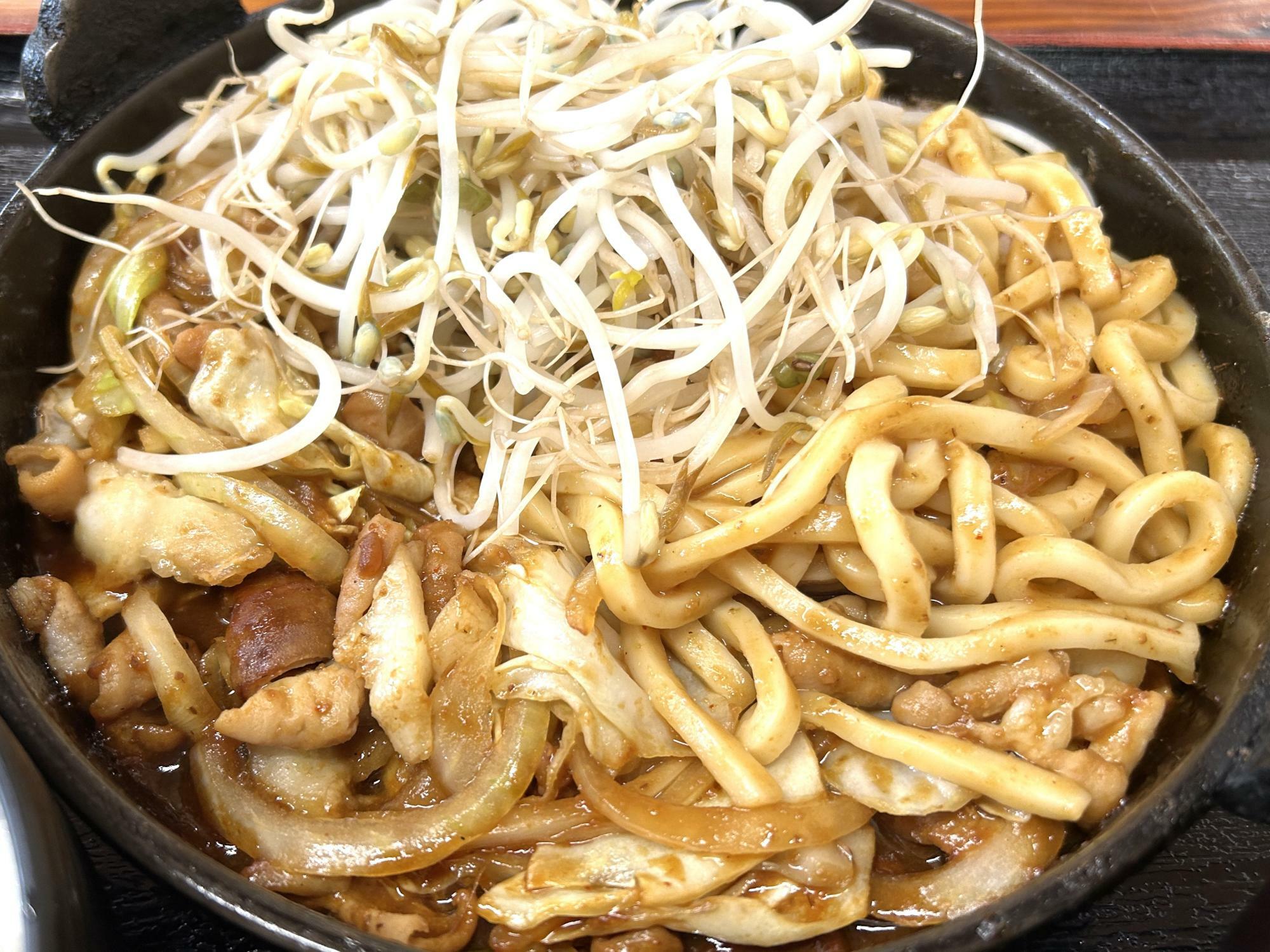 うどん入りホルモン