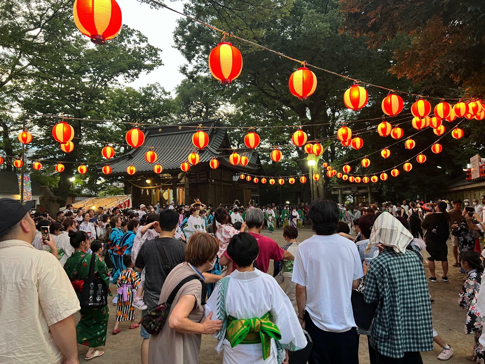 昨年の日枝神社の盆踊りの様子