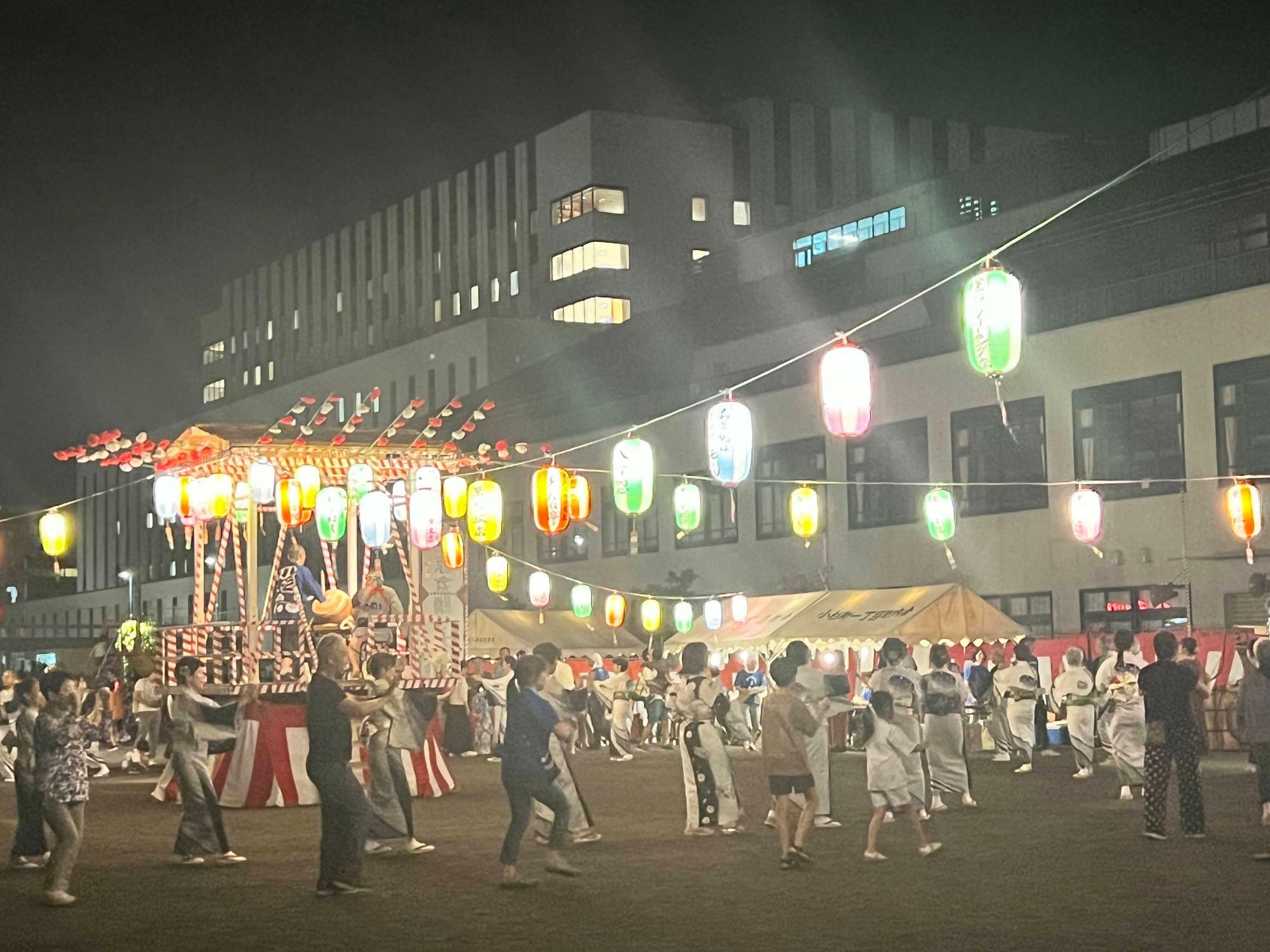 昨年のこすぎ公園での盆踊りの様子