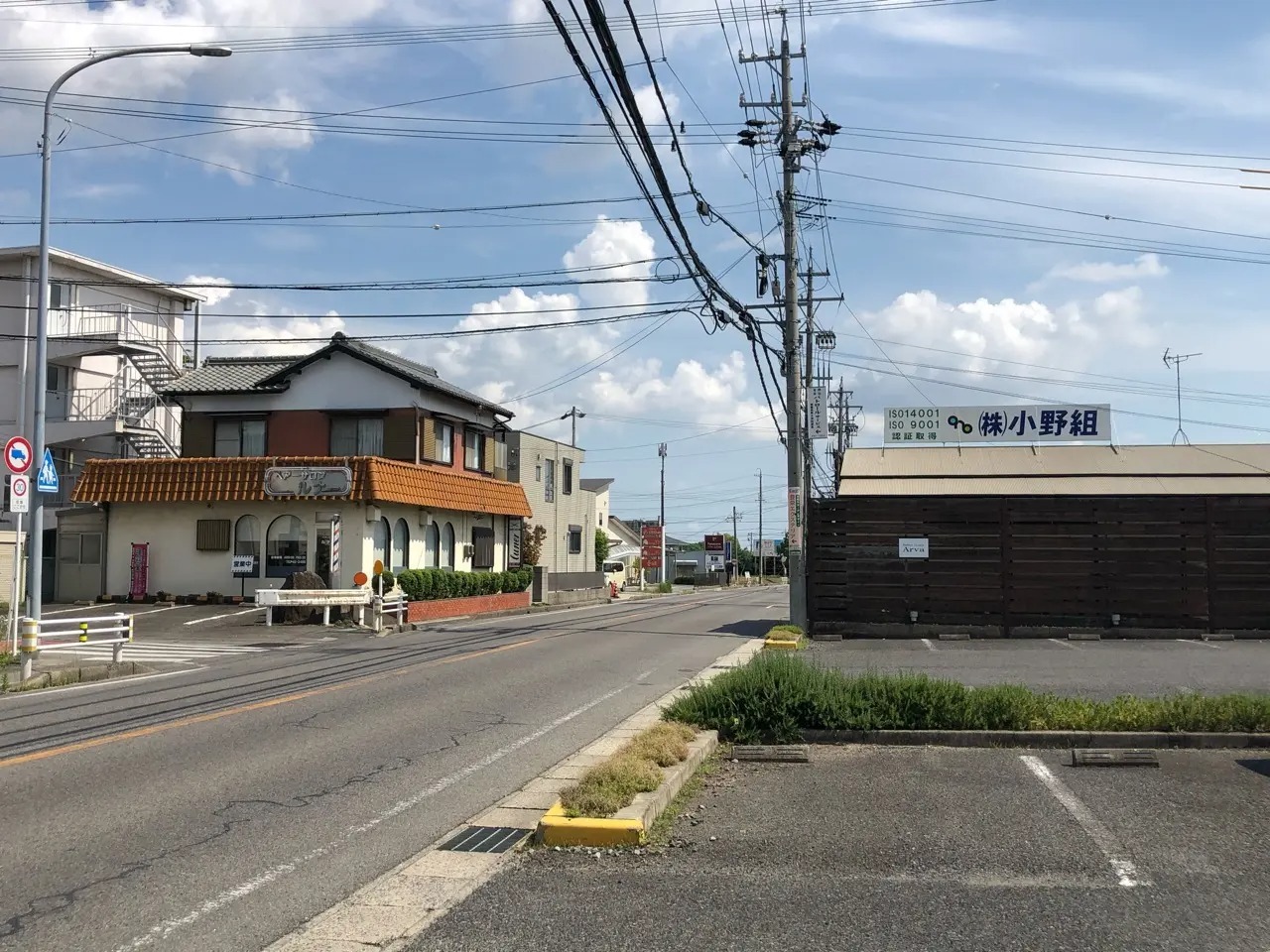 名鉄「上豊田駅」近くの道沿い