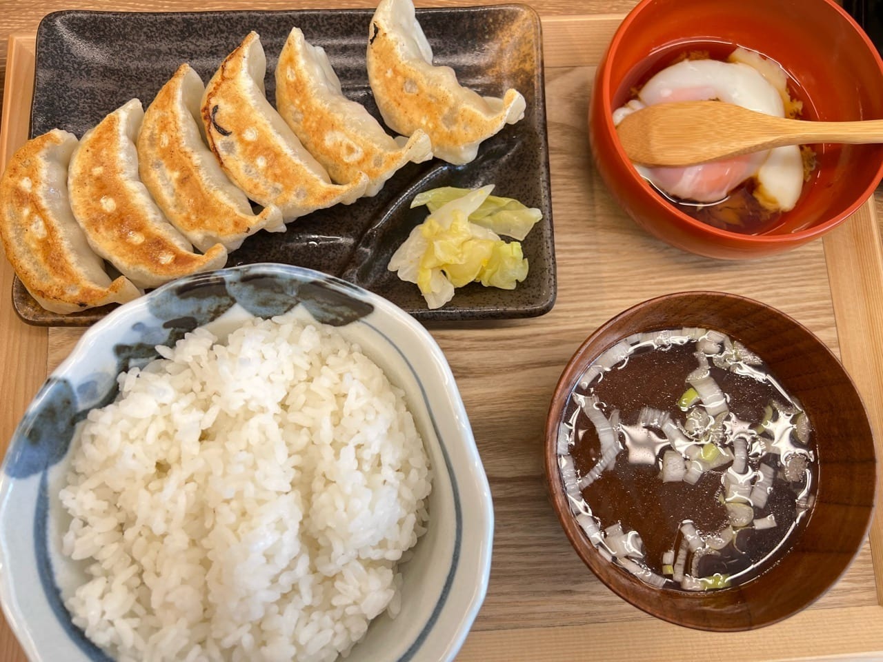 「肉汁焼餃子ランチ」