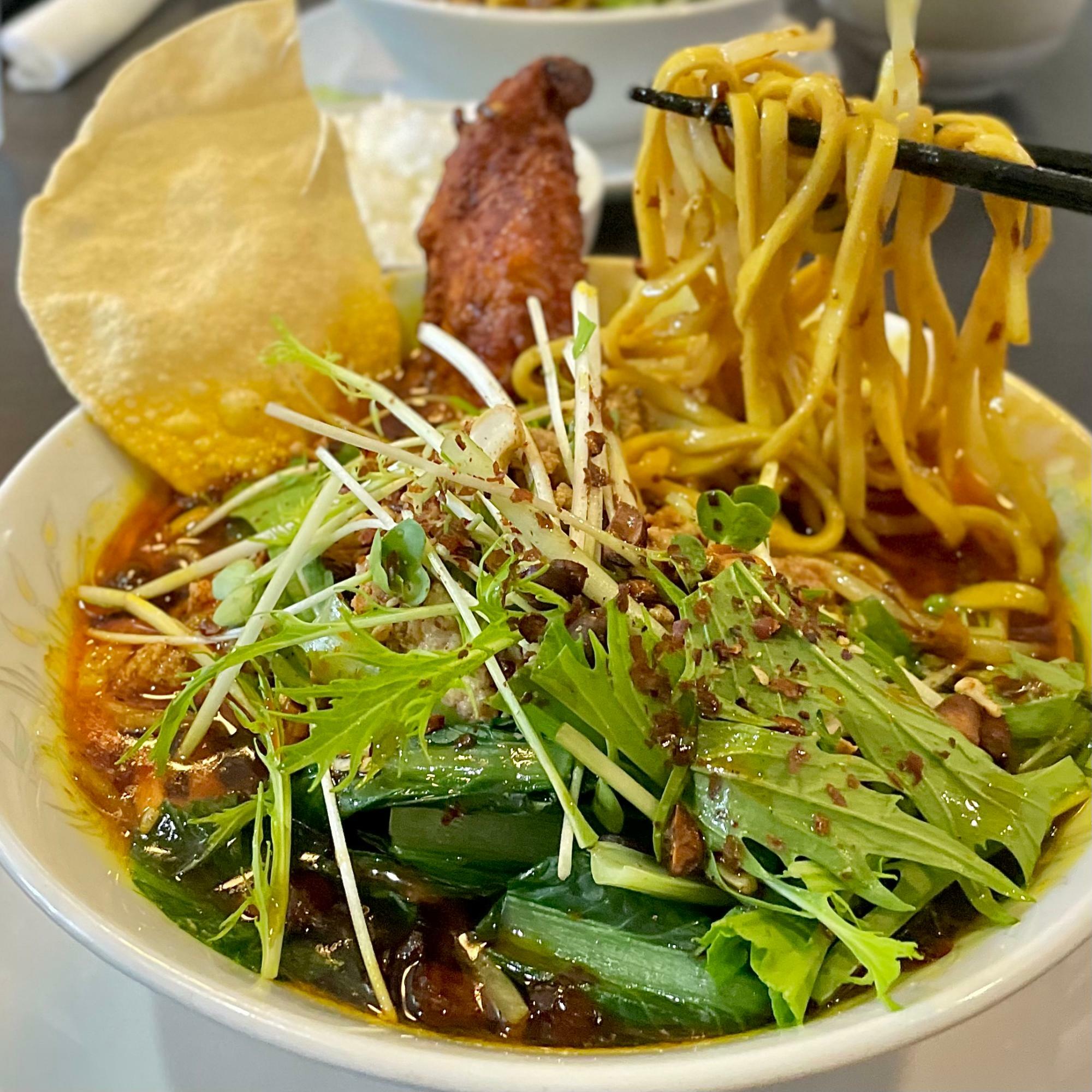 カレー担々麺