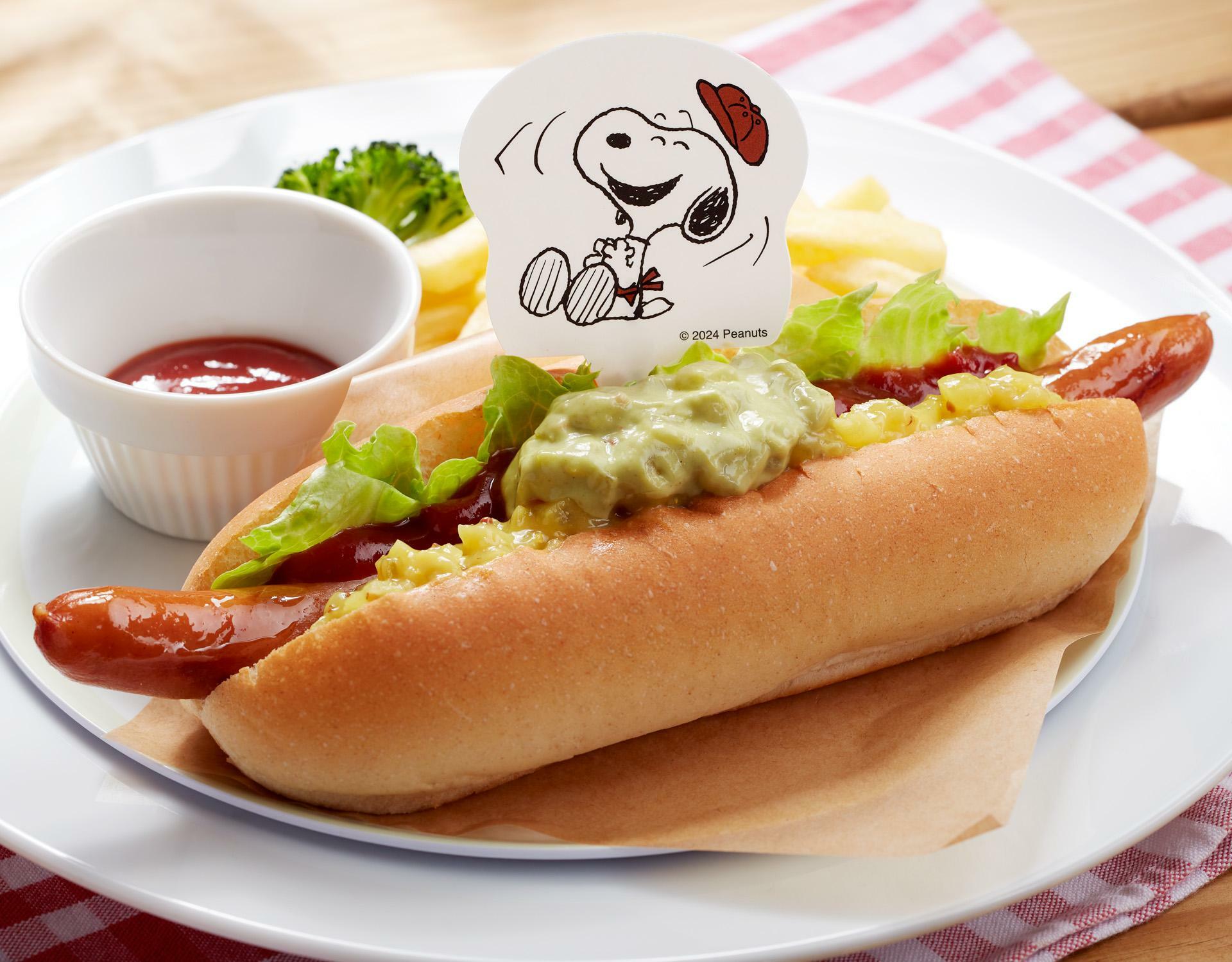 チャーリー・ブラウンの野球観戦しながら食べたい Hotdog／699円（税込：768円）*TAKE OUT 可