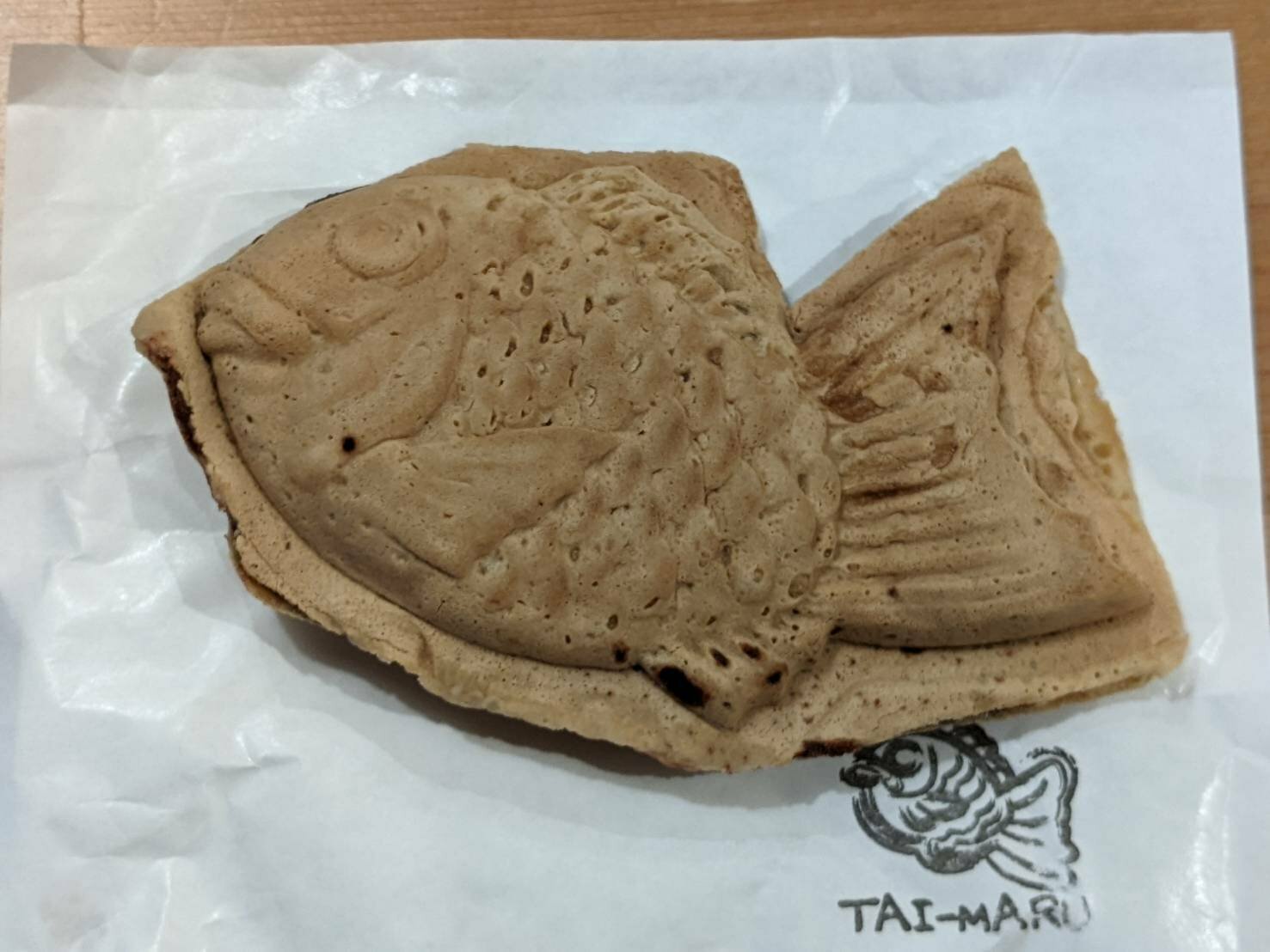 北海道十勝産の小豆使用のたい焼き（つぶあん）180円（税込）