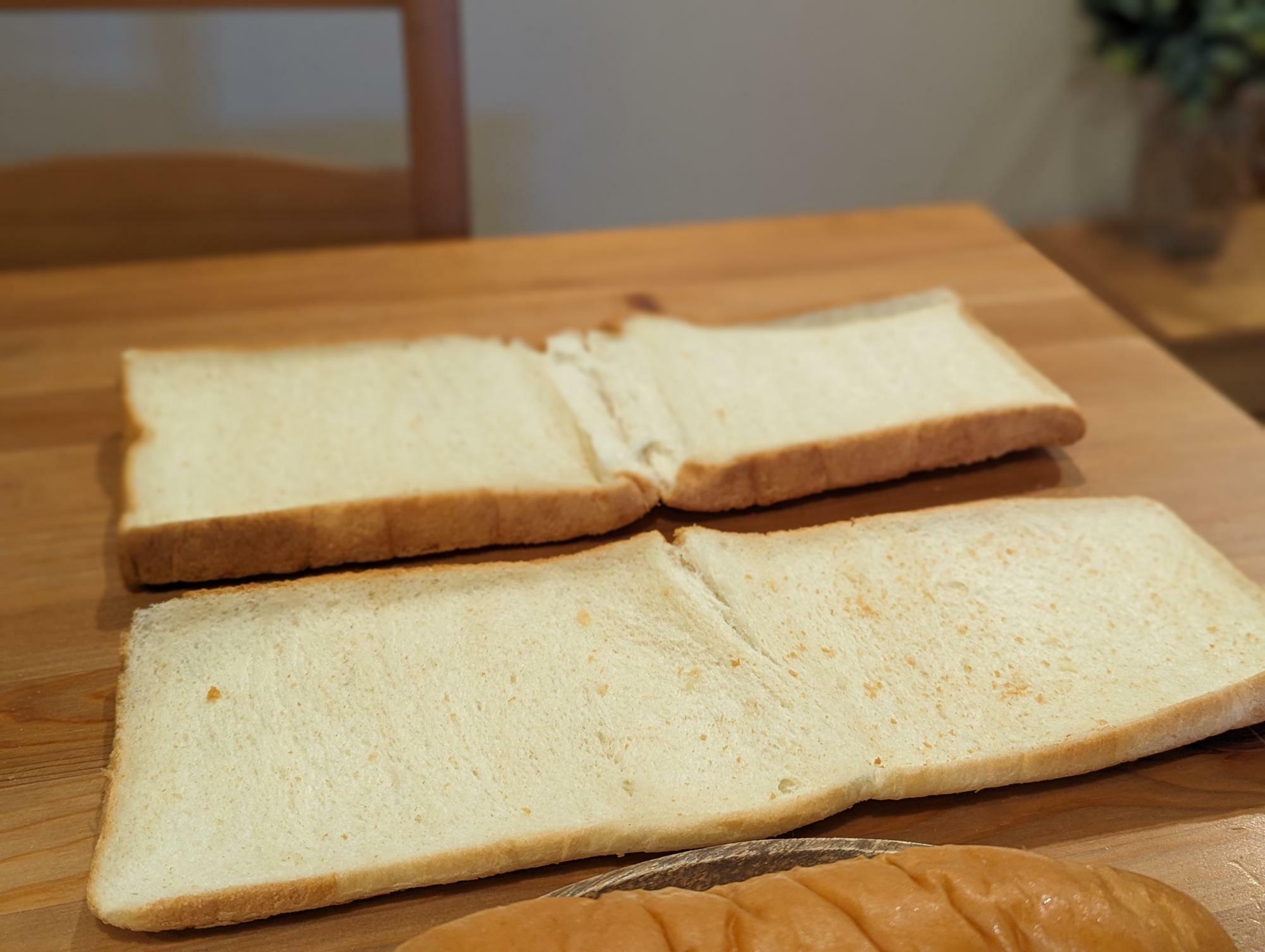 特大サイズのパンのみみ（無料）