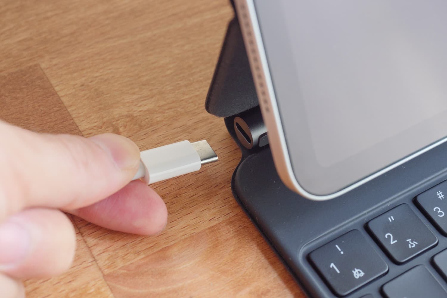 iPadのキーボードはどれがいい?純正キーボードケースの比較 iPadのキーボードはどれがいい?純正キーボードケースの比較