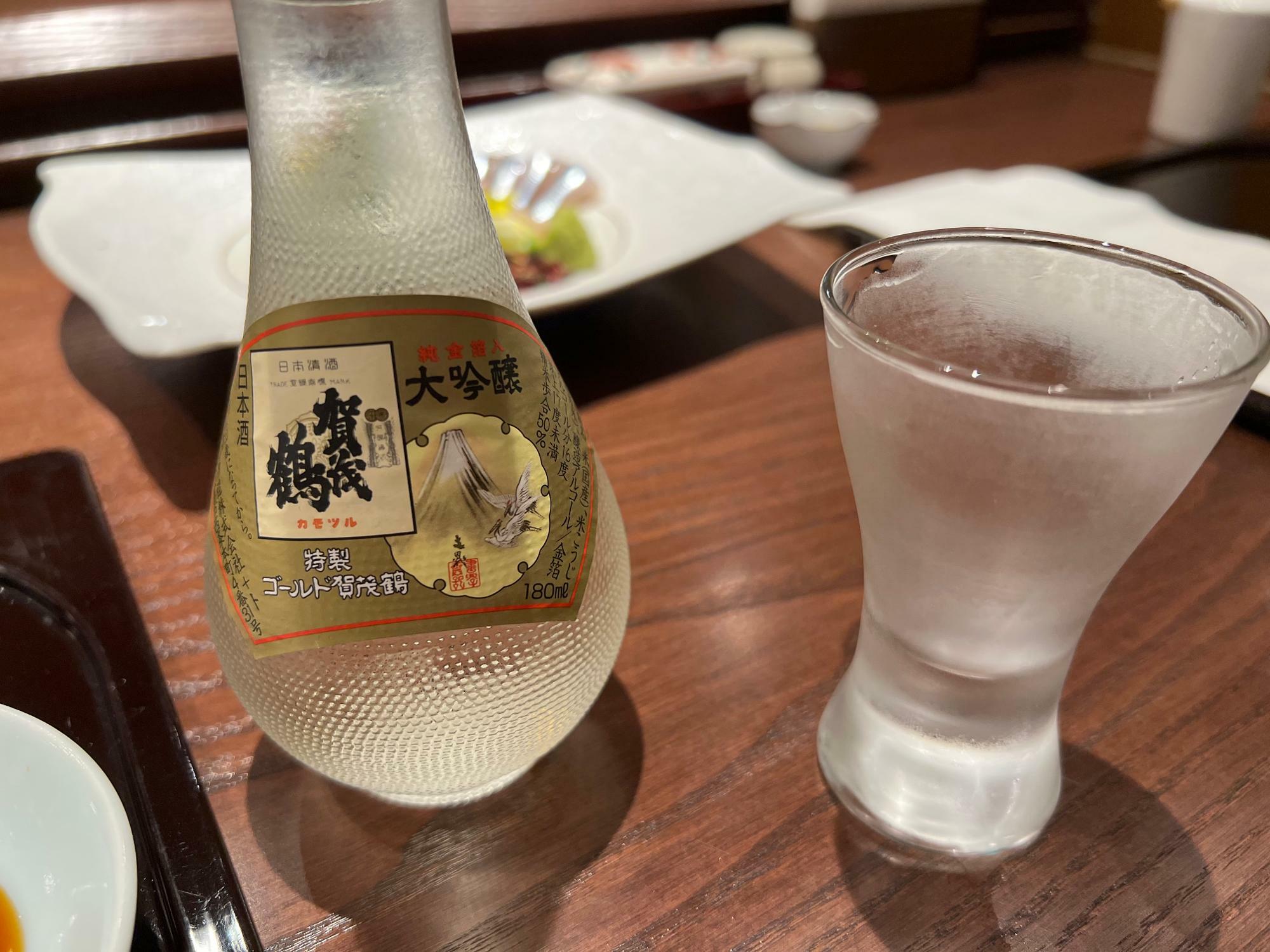 お寿司と美味しい日本酒「賀茂鶴」