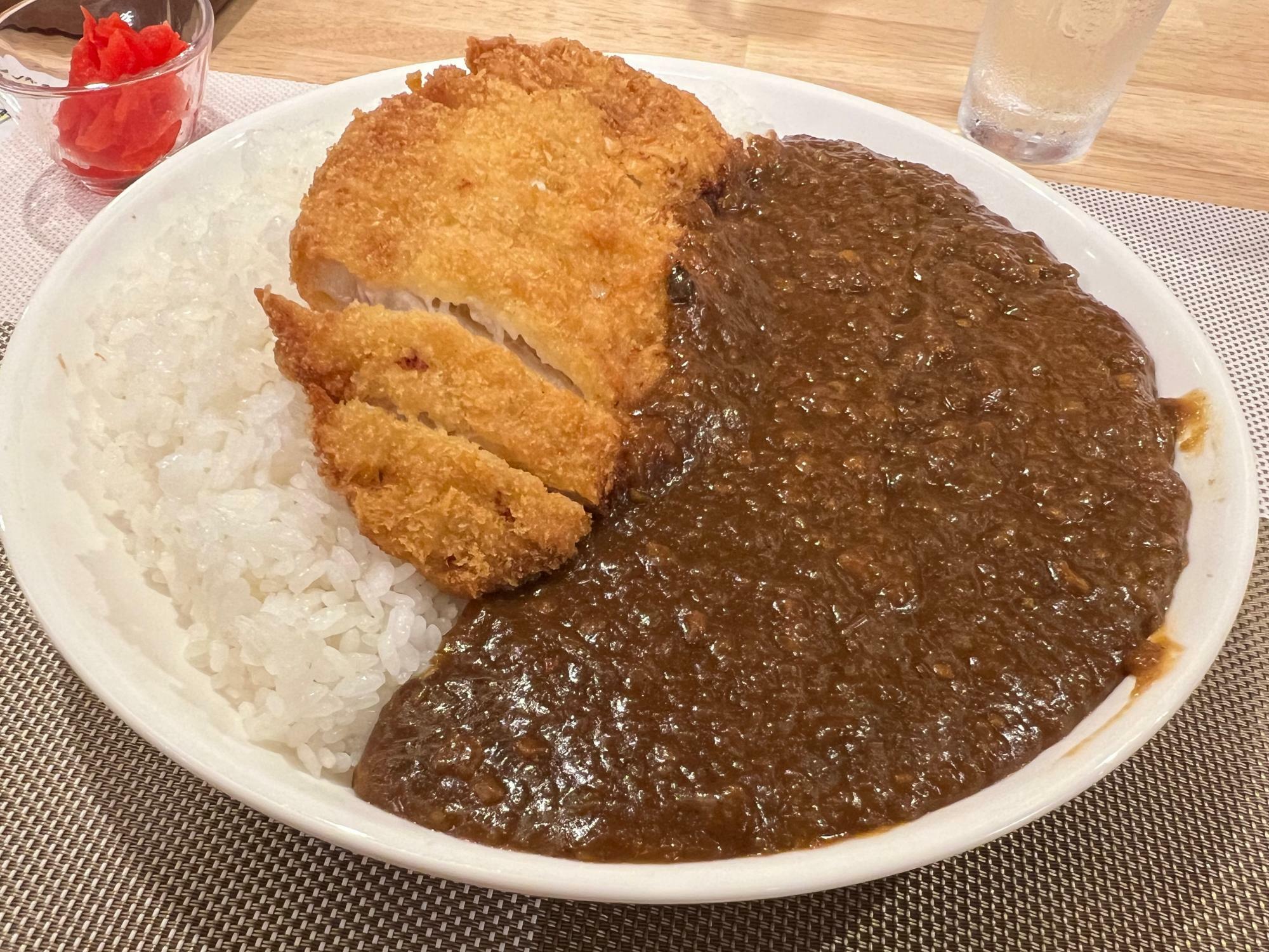 手間がかかってそうな無水カレー