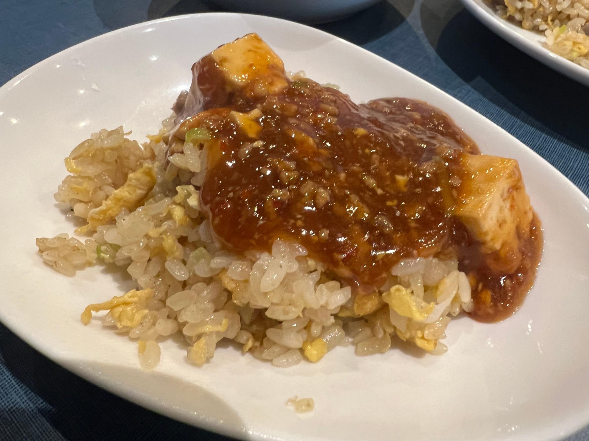 麻婆豆腐オンザチャーハン