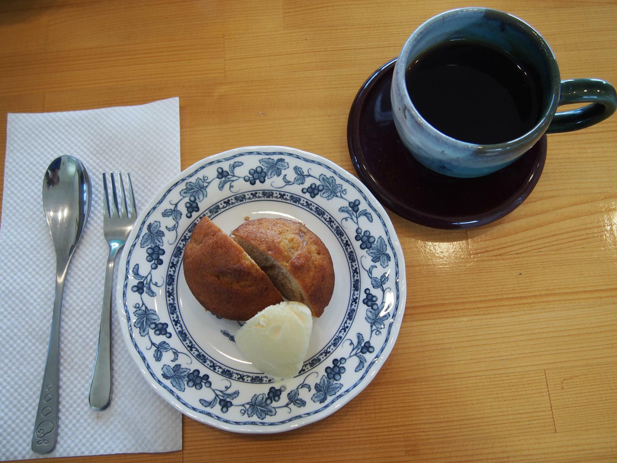 いちごのミニケーキ（コーヒーは別料金です）